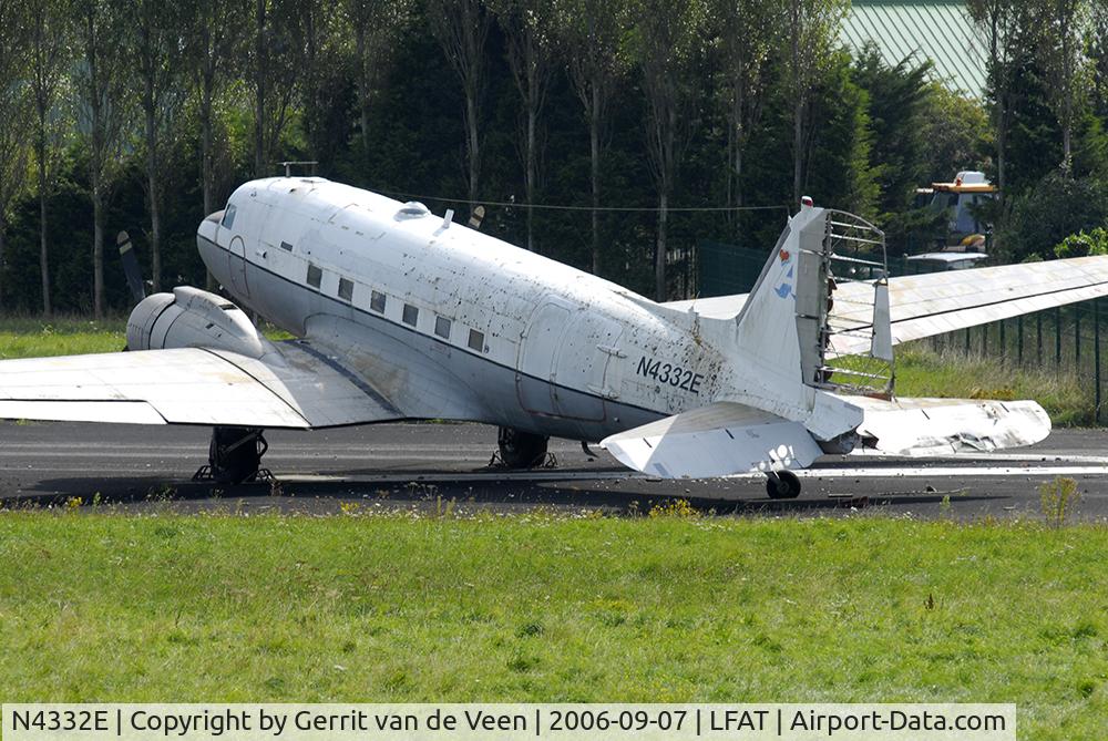 N4332E, Douglas DC3C C/N 32561, A shot from the left side