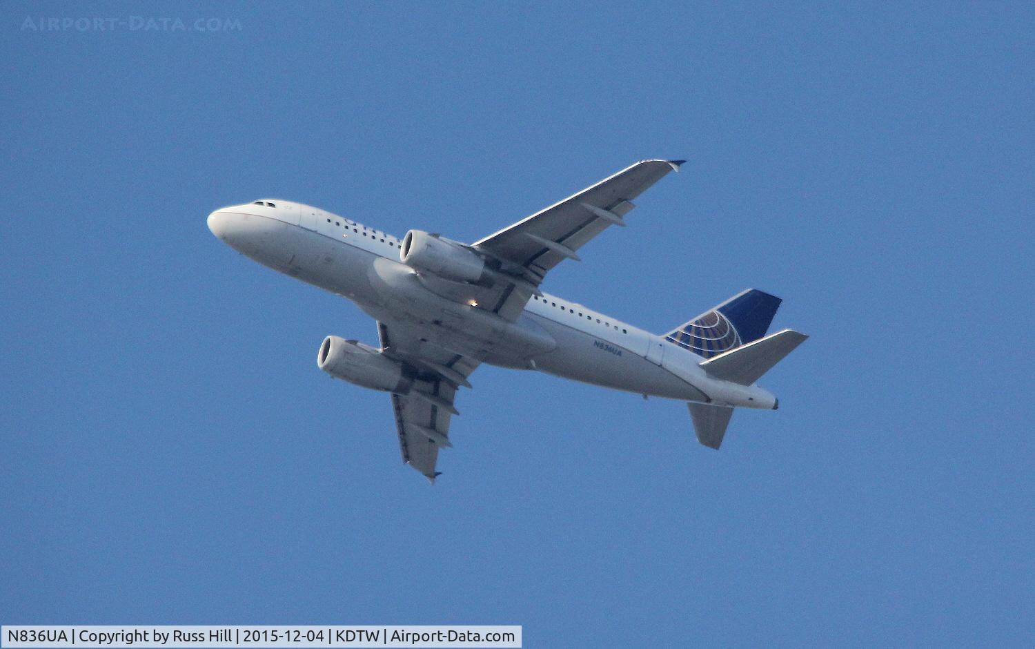 N836UA, 2001 Airbus A319-131 C/N 1460, UA831, DEN to DTW.  On approach to DTW, approx. 15 mkiles out.
