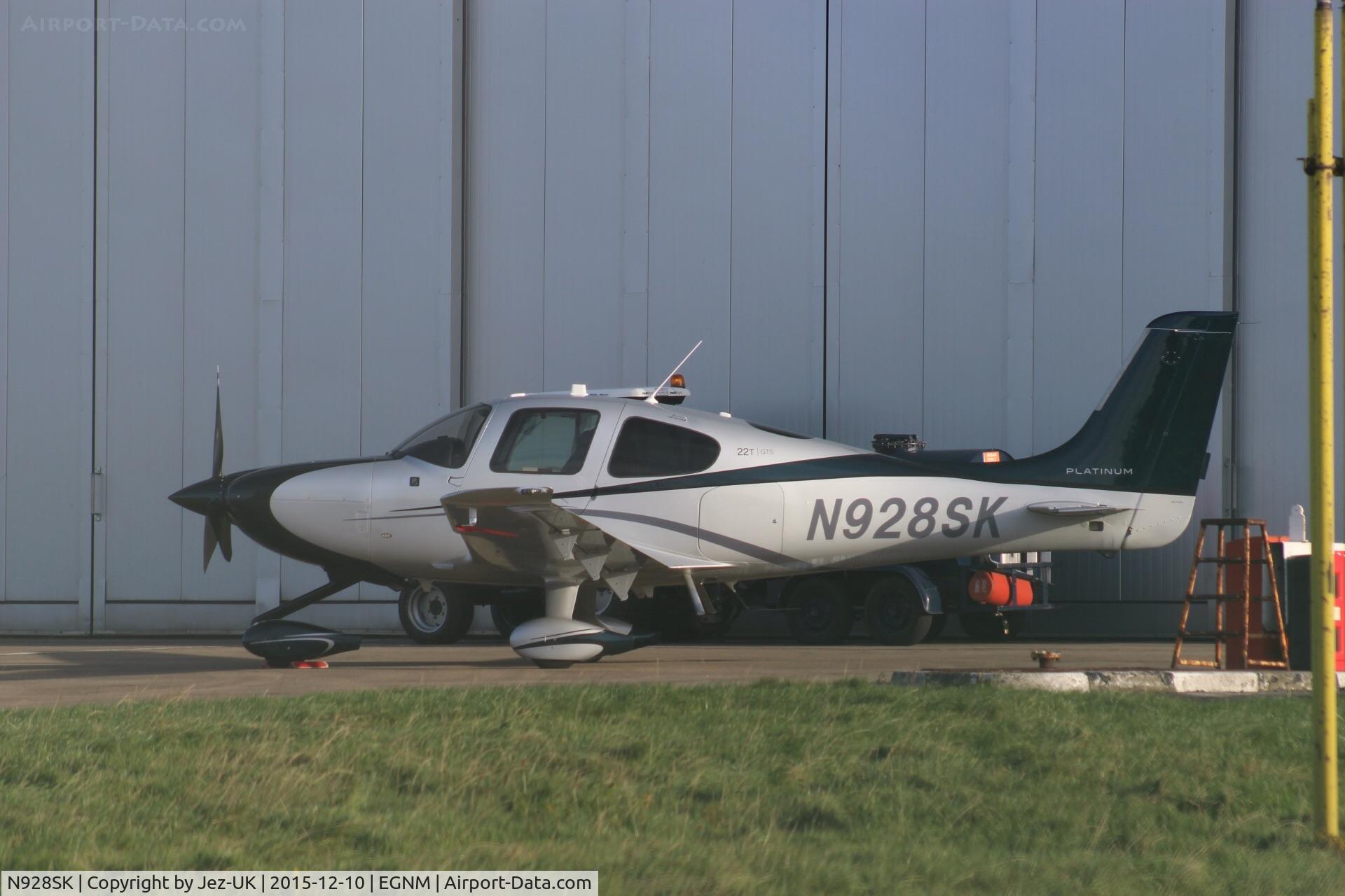N928SK, 2014 Cirrus SR22T C/N 0928, outside Multiflight hanger at general aviation side of LBA,