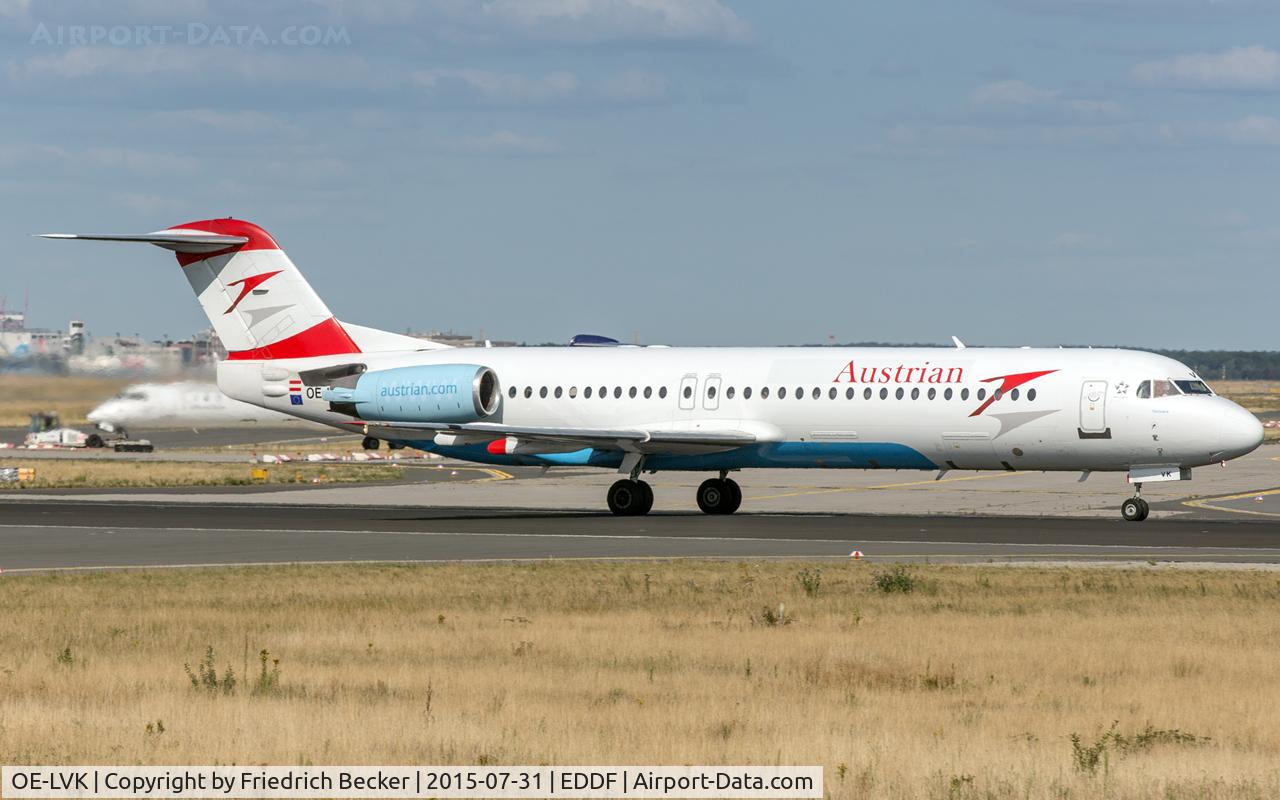 OE-LVK, 1992 Fokker 100 (F-28-0100) C/N 11397, departure via RW18W