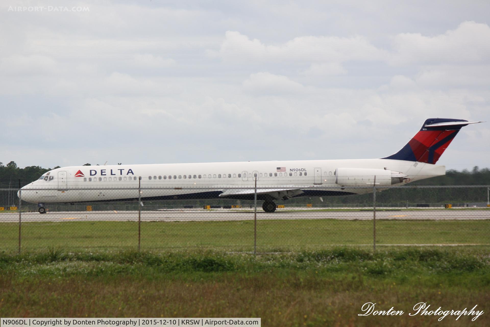 N906DL, 1987 McDonnell Douglas MD-88 C/N 49537, Delta Flight 1519 (N906DL) arrives at Southwest Florida International Airport following flight from North Kentucky International Airport