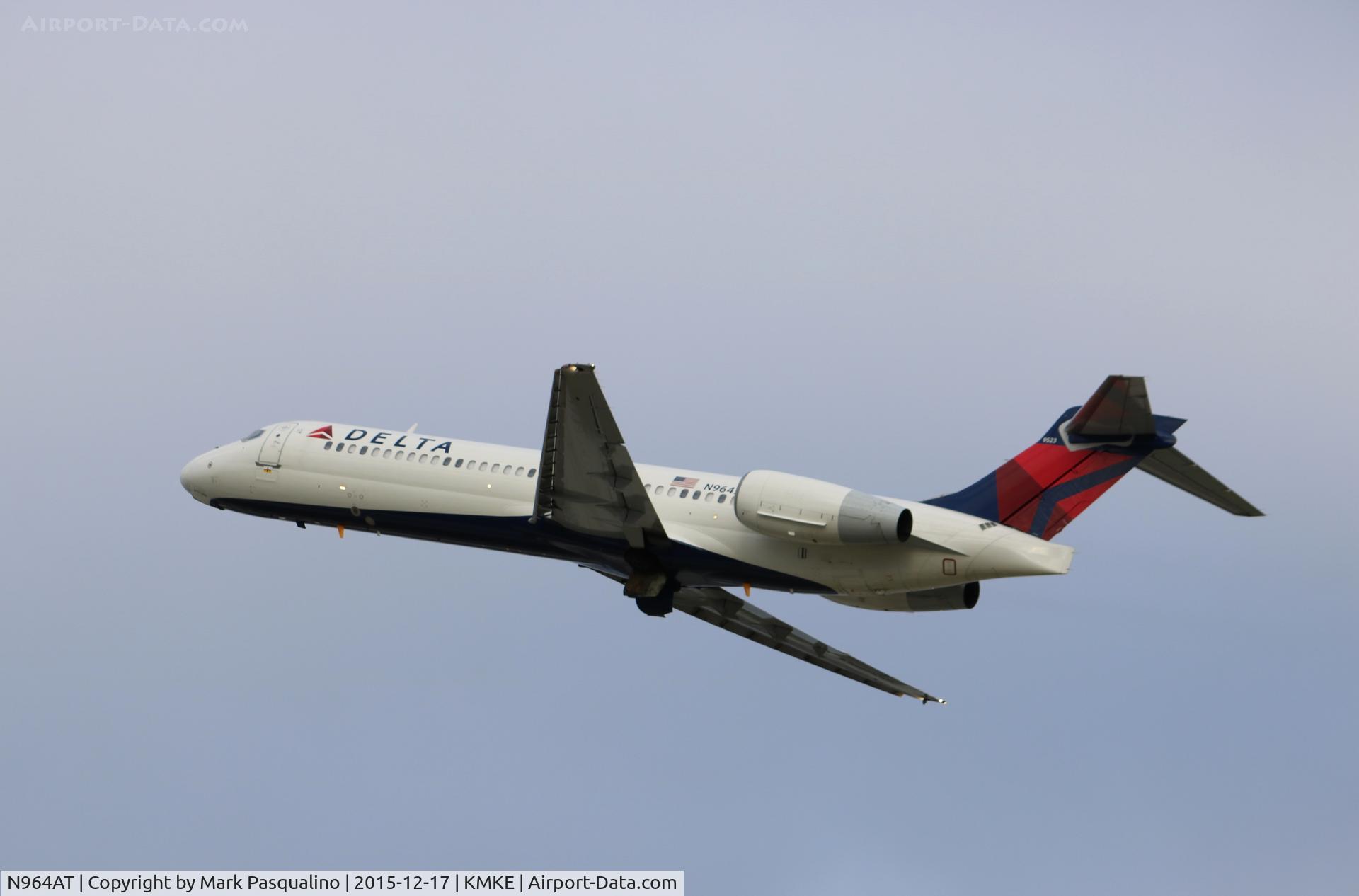 N964AT, 2001 Boeing 717-200 C/N 55025, Boeing 717-200