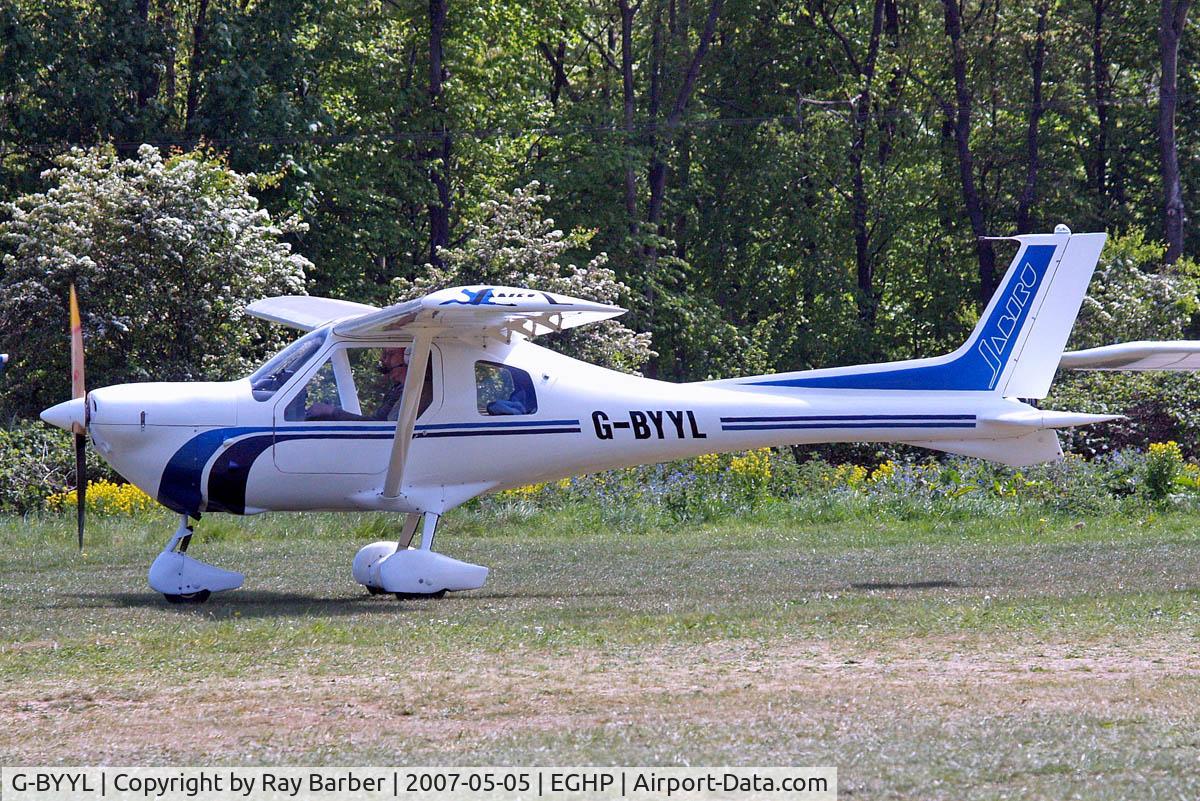 G-BYYL, 2000 Jabiru UL-450 C/N PFA 274A-13480, Jabiru UL-450 [PFA 274A-13480] Popham~G 05/05/2007