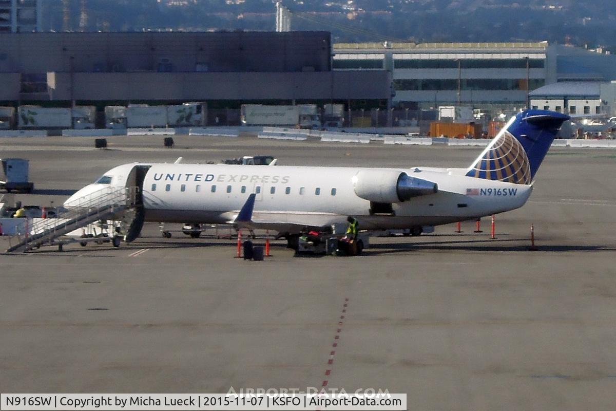 N916SW, 2002 Canadair CL-600-2B19 Regional Jet CRJ-200LR C/N 7634, At San Francisco
