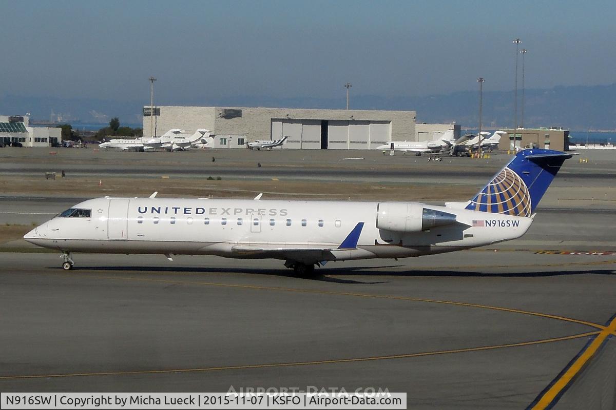 N916SW, 2002 Canadair CL-600-2B19 Regional Jet CRJ-200LR C/N 7634, At San Francisco