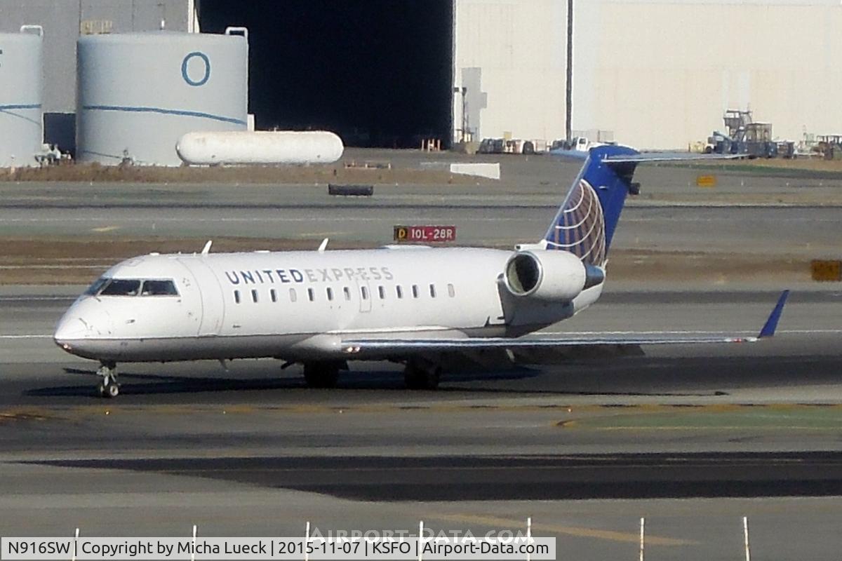 N916SW, 2002 Canadair CL-600-2B19 Regional Jet CRJ-200LR C/N 7634, At San Francisco