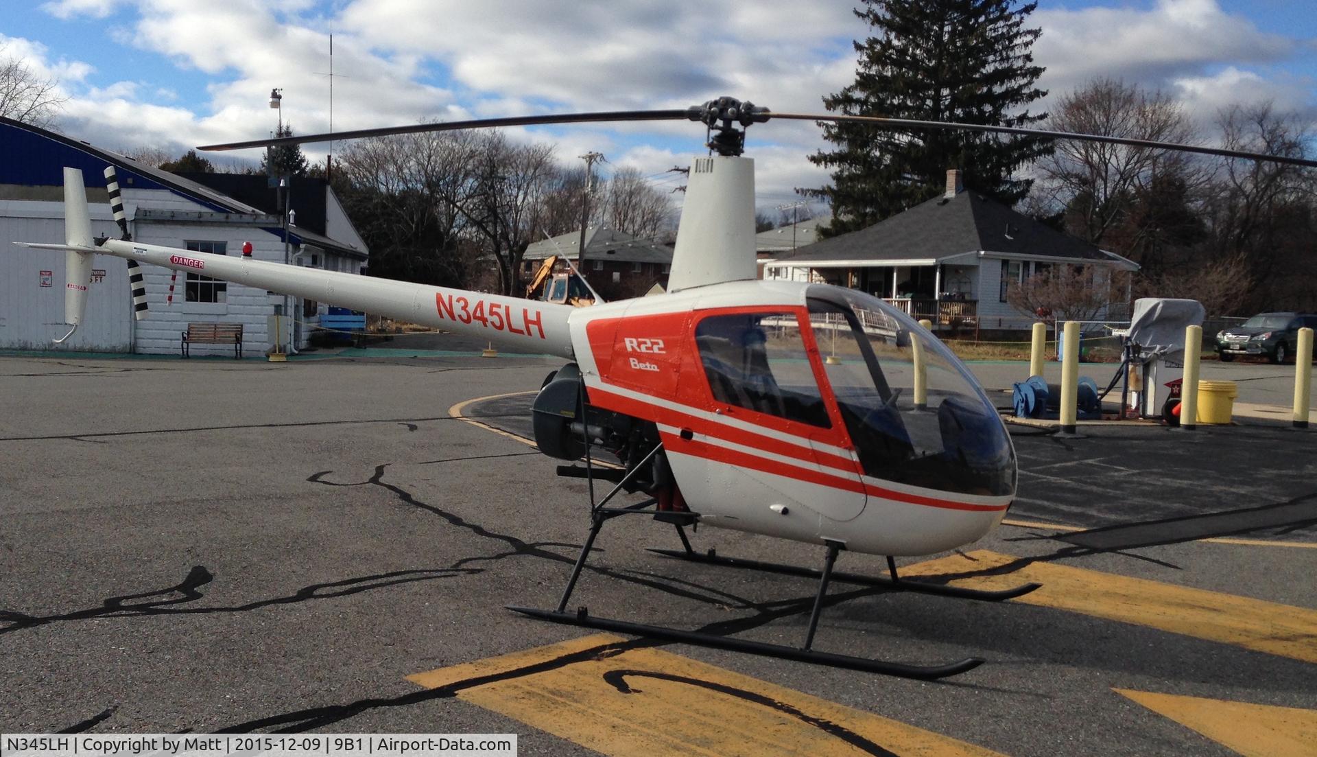 N345LH, 1995 Robinson R22 Beta C/N 2533, N345LH at Marlboro Airport.