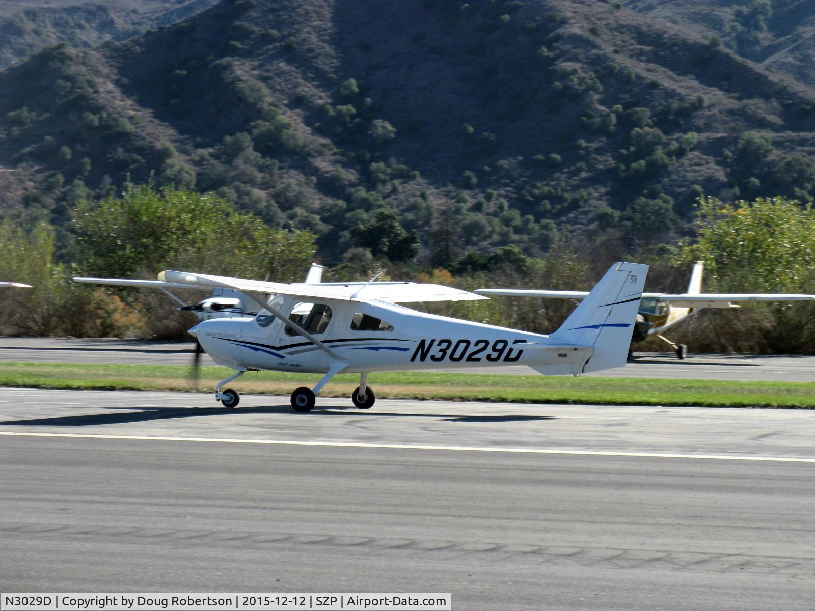 N3029D, 2011 Cessna 162 Skycatcher C/N 16200097, 2011 Cessna 162 SKYCATCHER LSA, Continental O-200D lightweight 100 Hp, landing roll Rwy 04