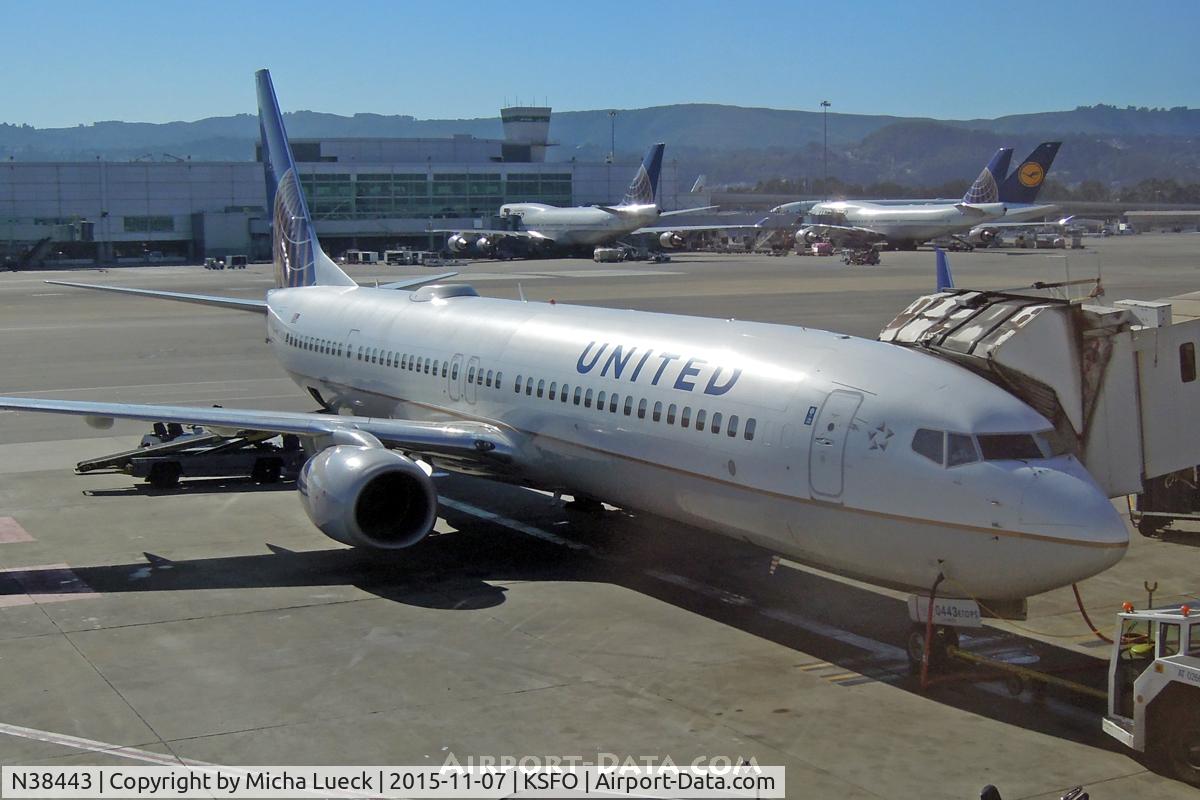 N38443, 2010 Boeing 737-924/ER C/N 31655, At San Francisco