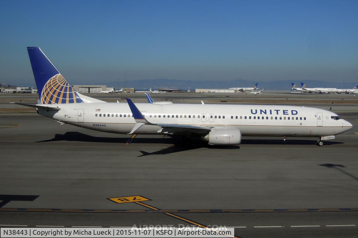 N38443, 2010 Boeing 737-924/ER C/N 31655, At San Francisco