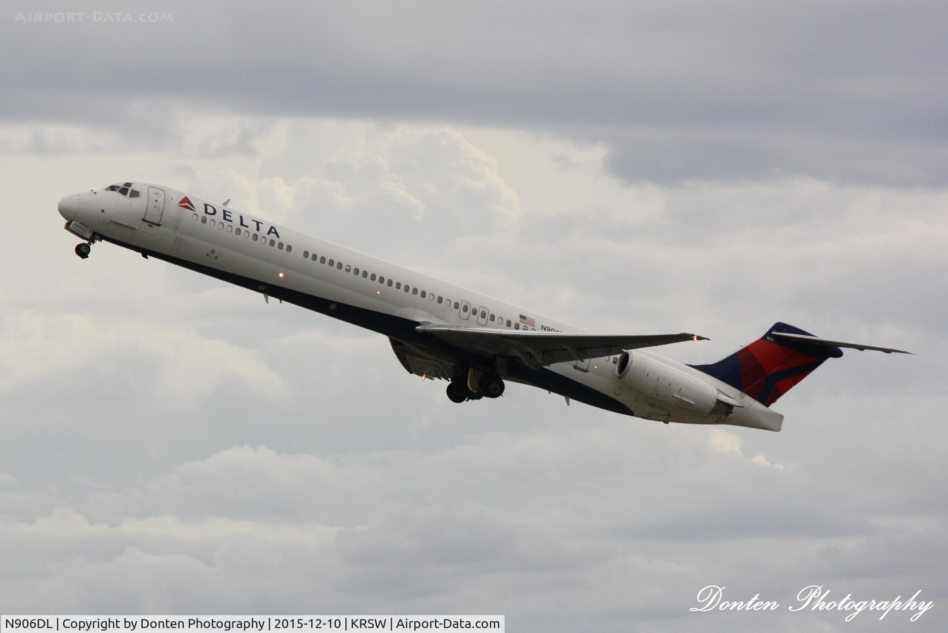 N906DL, 1987 McDonnell Douglas MD-88 C/N 49537, Delta Flight 1519 (N906DL) departs Southwest Florida International Airport enroute to Northern Kentucky Airport