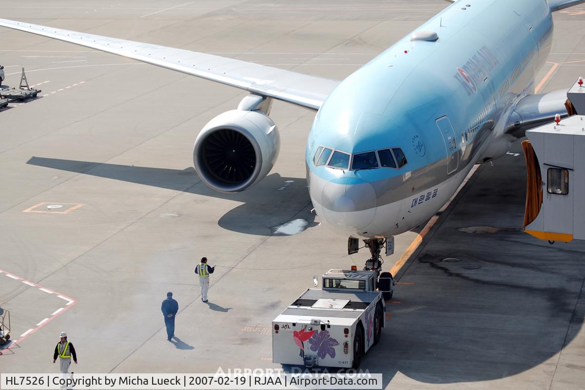 HL7526, 1988 Boeing 777-2B5/ER C/N 27947, At Narita
