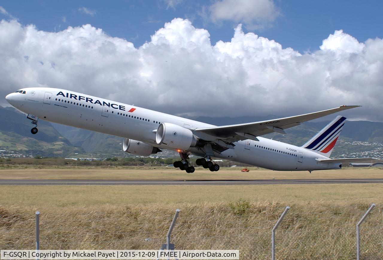 F-GSQR, 2006 Boeing 777-328/ER C/N 35677, Taking off rwy 12