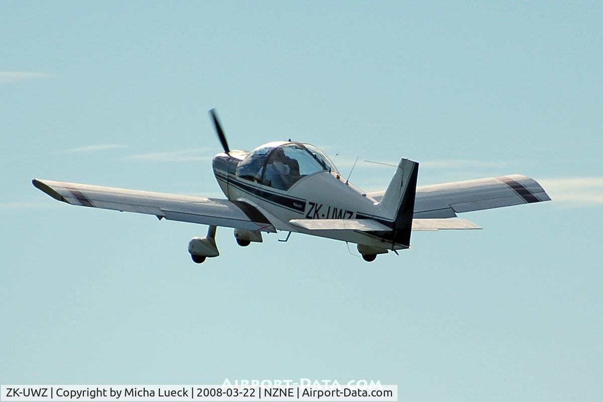 ZK-UWZ, Robin R-200-120B Ecole C/N 254, At North Shore Aerodrome