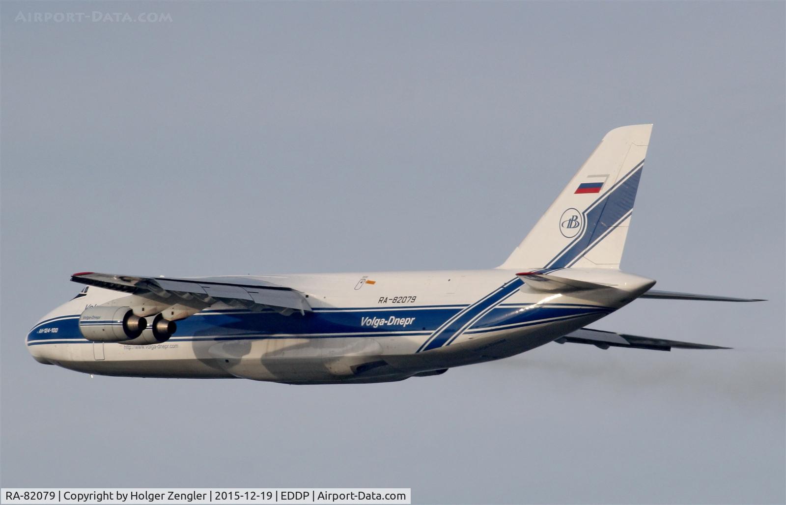 RA-82079, 2000 Antonov An-124-100 Ruslan C/N 9773052062157/0801, Up and away to a westbound destination....