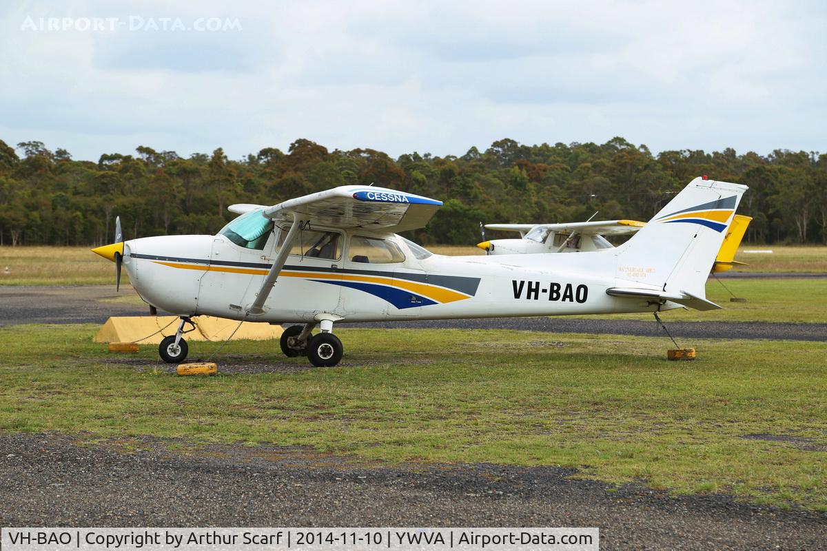 VH-BAO, 1977 Cessna 172N C/N 17268939, Warnervale NSW 10-11-2014