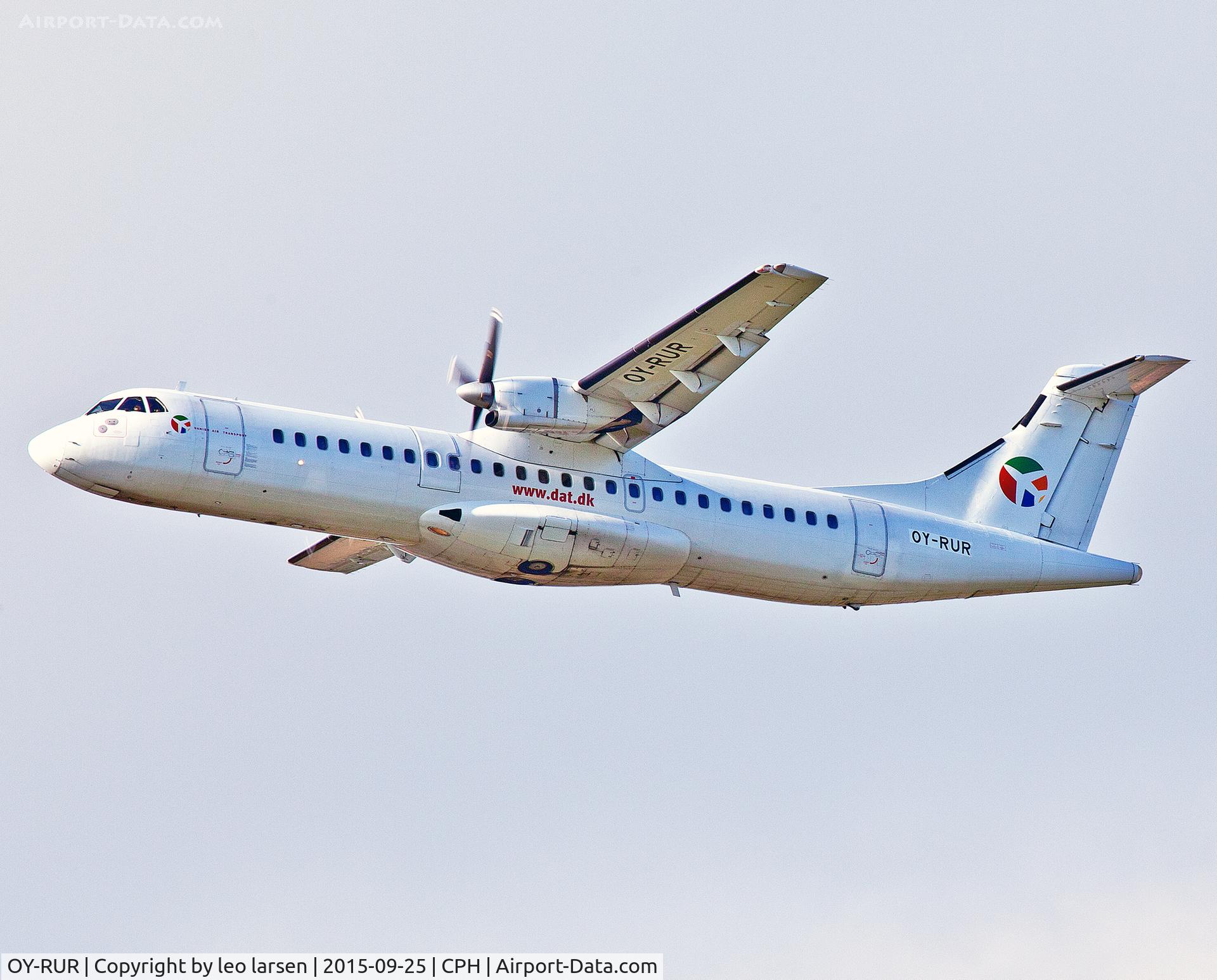 OY-RUR, 1989 ATR 72-201 C/N 145, Copenhagen T/O R-22R 25.9.15