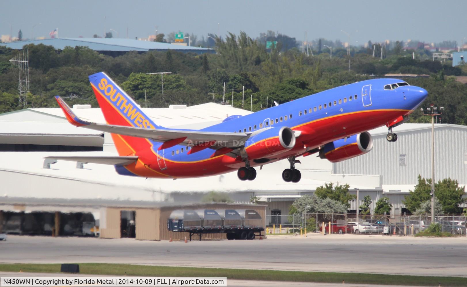 N450WN, 2004 Boeing 737-7H4 C/N 32470, Southwest