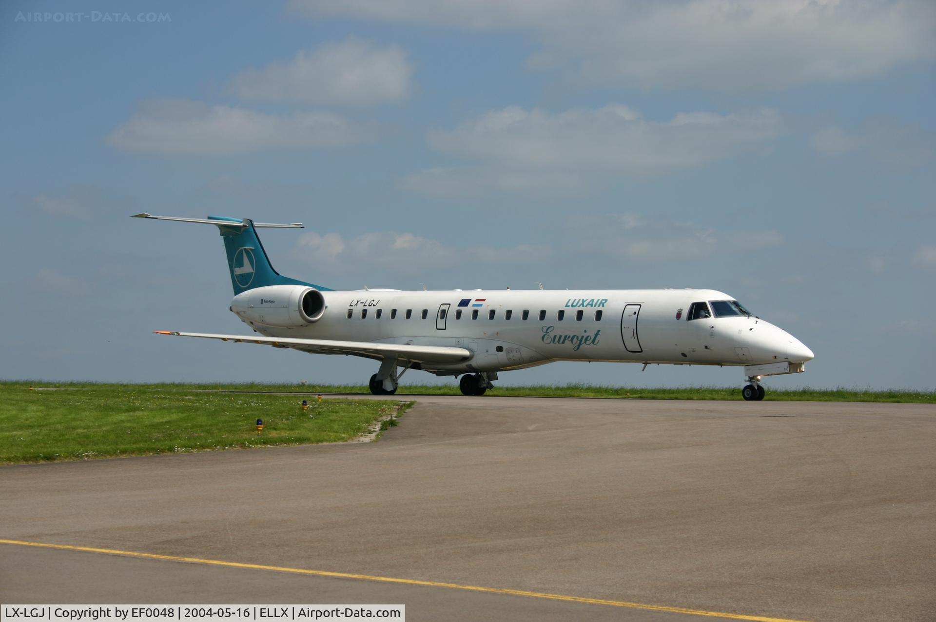LX-LGJ, 2001 Embraer EMB-145LU (ERJ-145LU) C/N 145395, New at the time