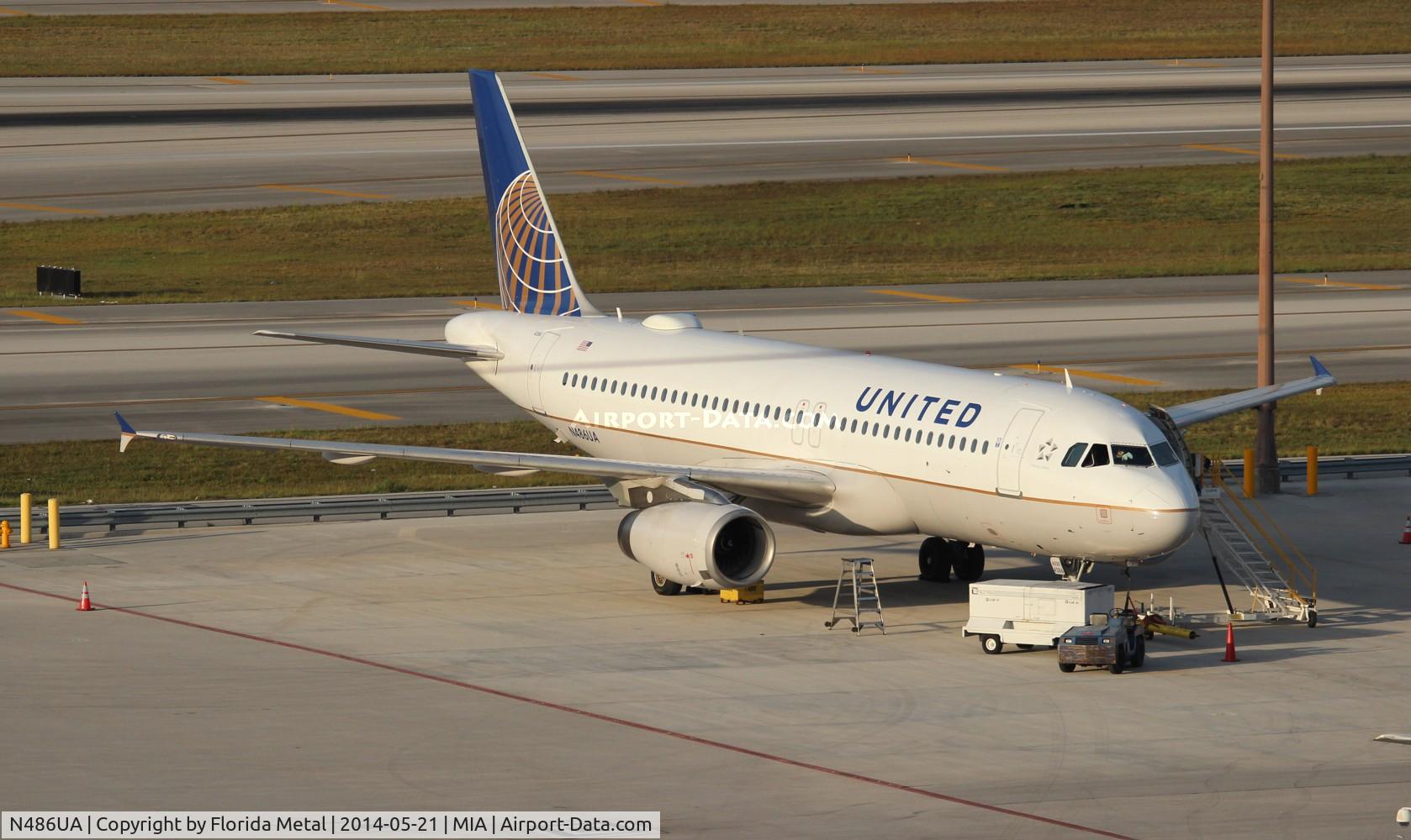 N486UA, 2001 Airbus A320-232 C/N 1620, United