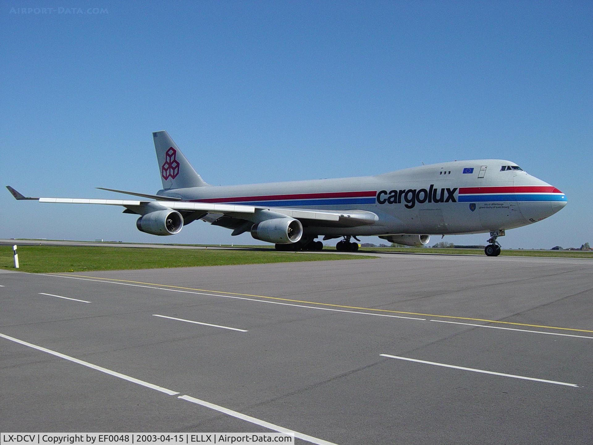 LX-DCV, 1990 Boeing 747-4B5F/SCD C/N 24619, taxing buy P5 Findel