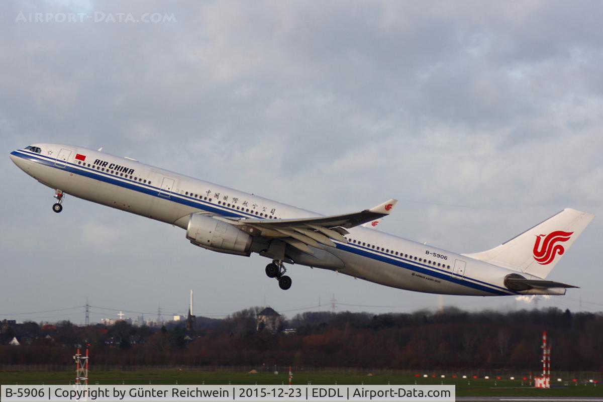 B-5906, 2012 Airbus A330-343X C/N 1373, Climbing