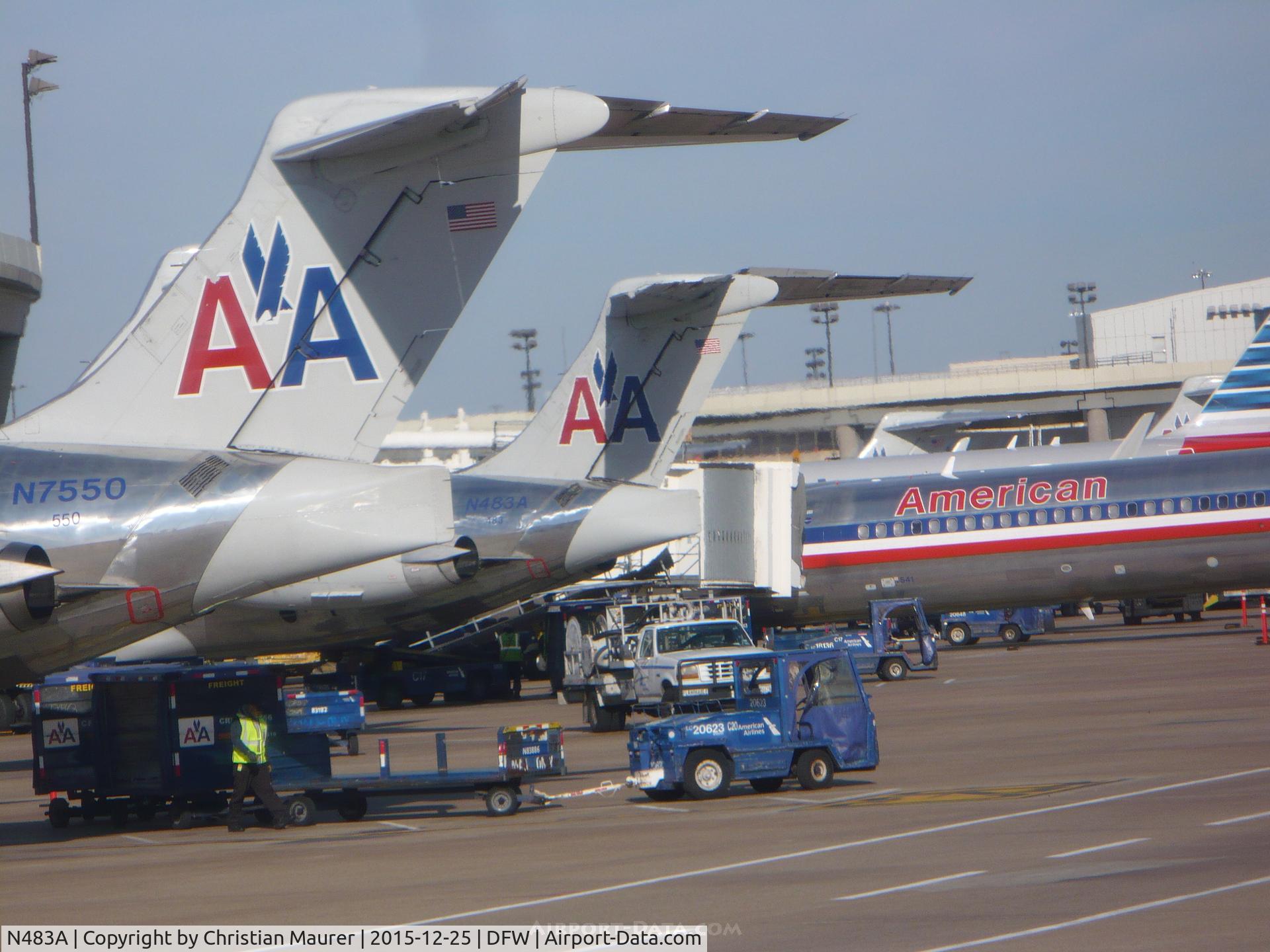 N483A, 1988 McDonnell Douglas MD-82 (DC-9-82) C/N 49676, DC-9-82 483