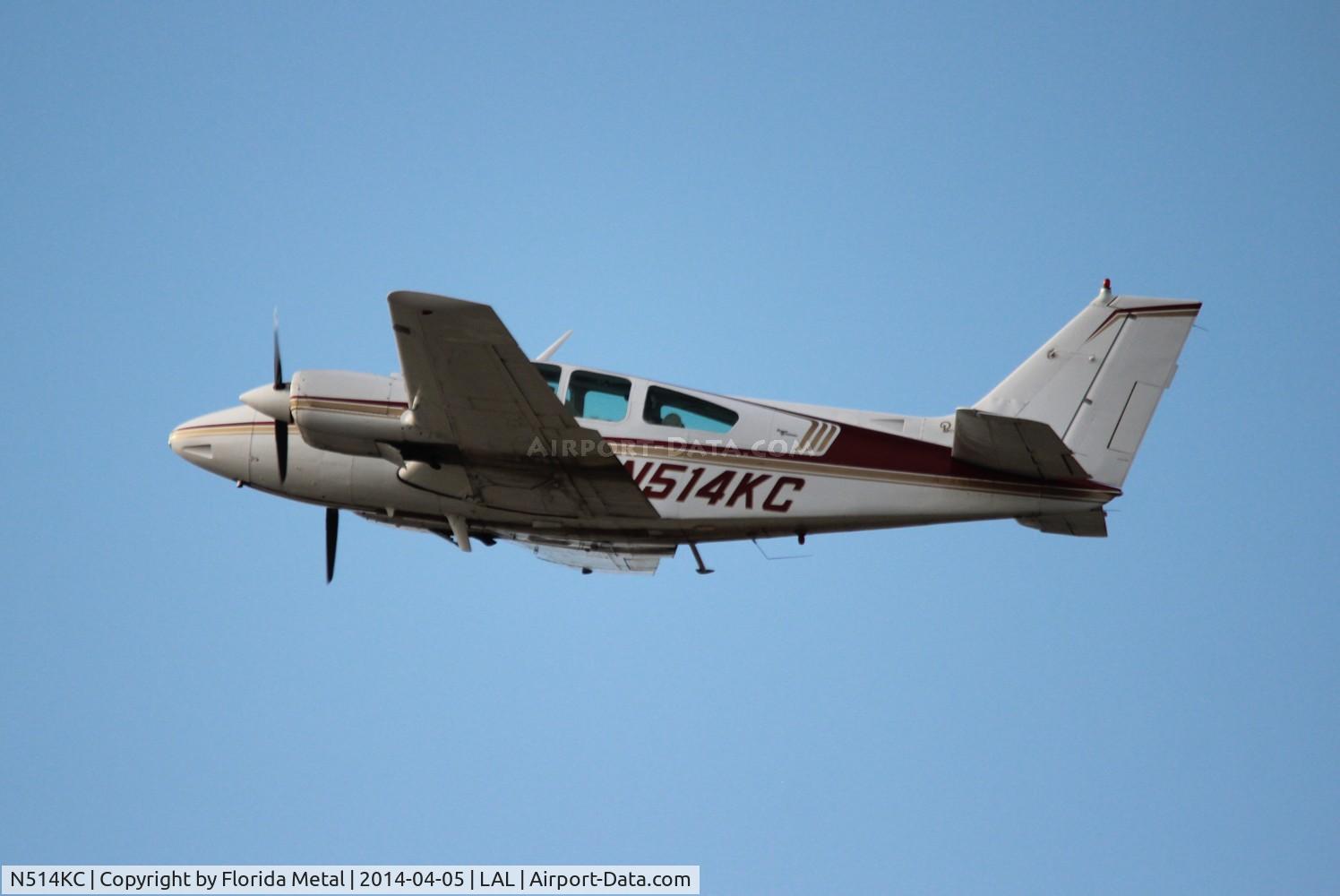 N514KC, 1966 Beech C55 Baron (95-C55) C/N TE-82, Beech 55