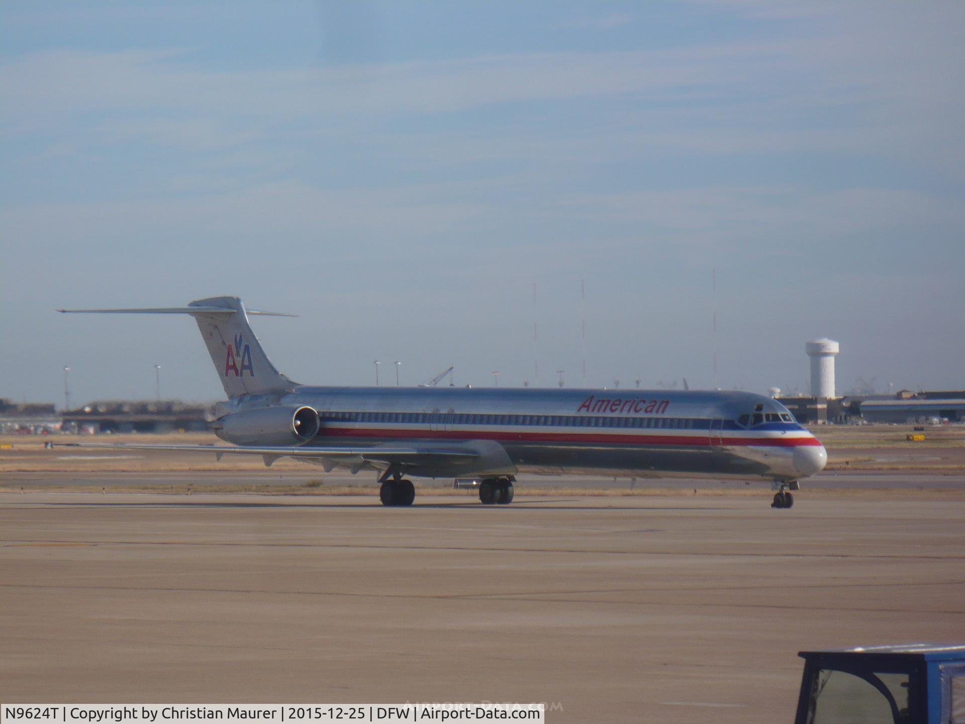 N9624T, 1998 McDonnell Douglas MD-83 (DC-9-83) C/N 53594, DC-9-83