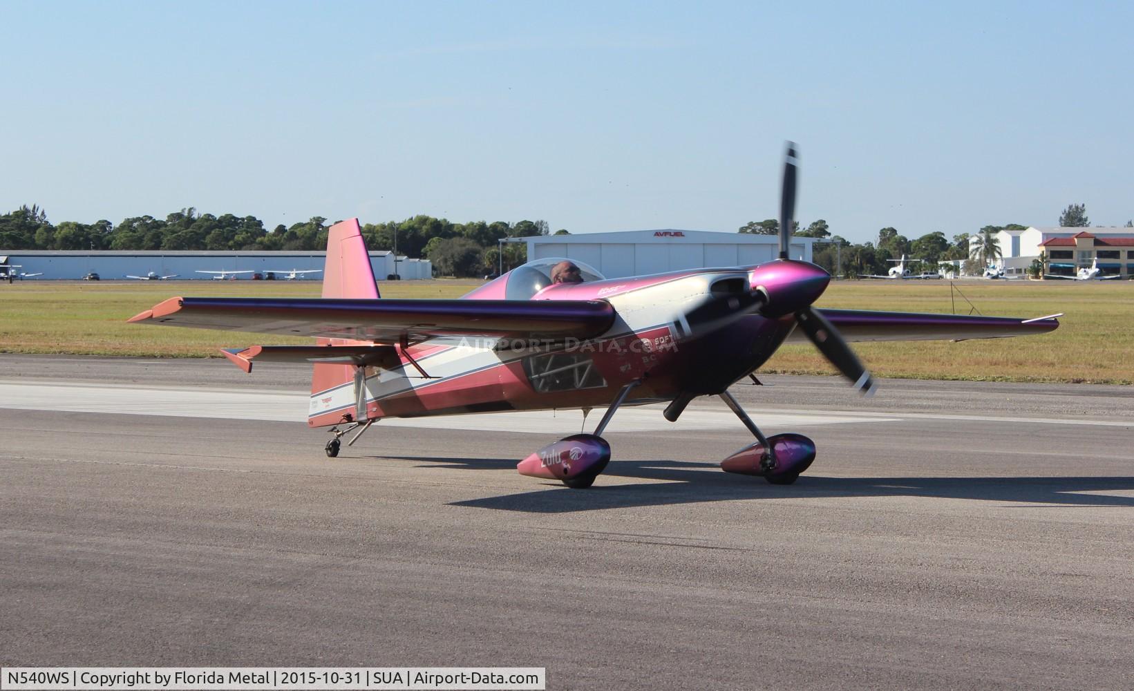 N540WS, 2002 Zivko Edge 540 C/N 0032, Edge 540