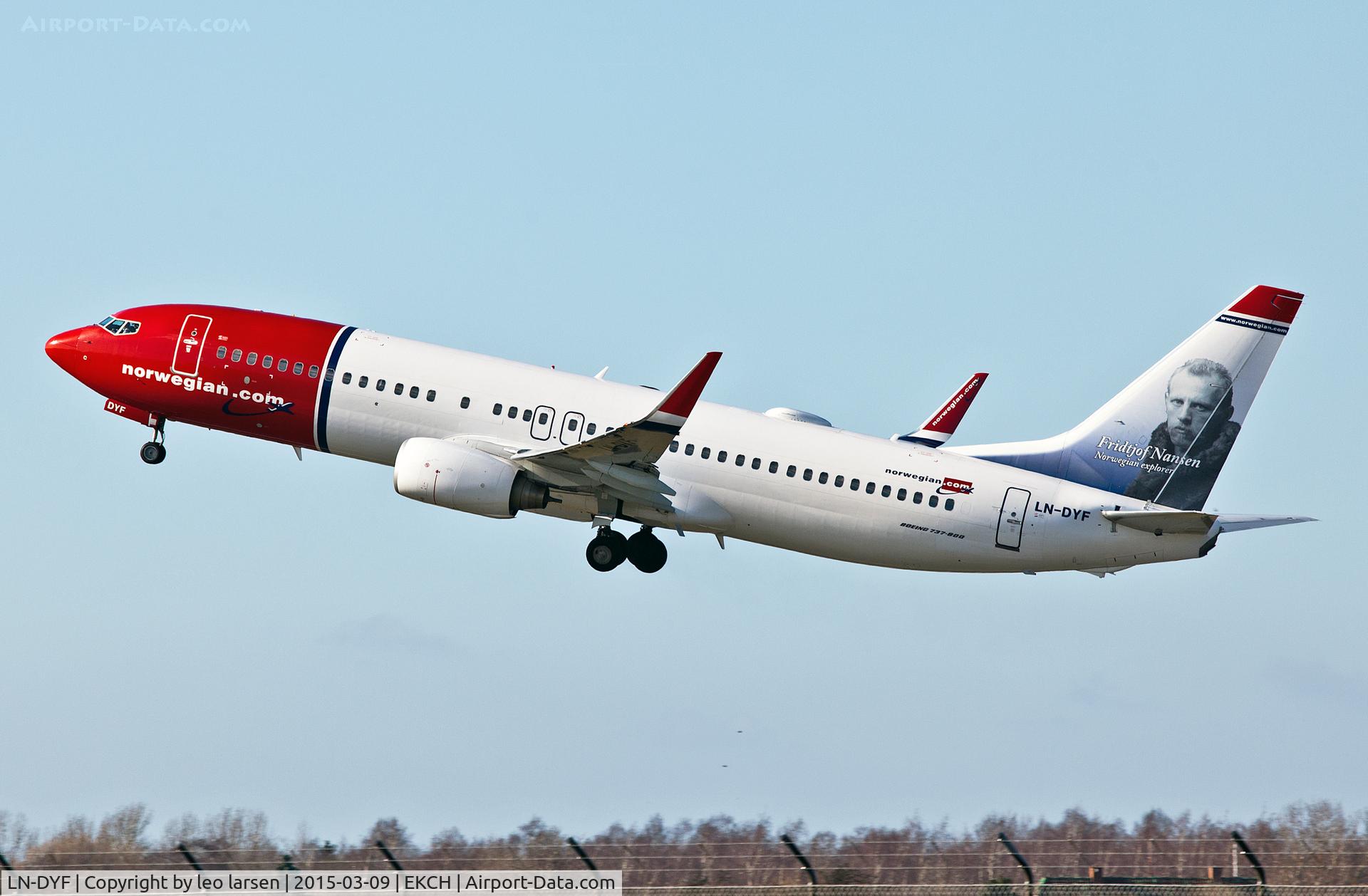 LN-DYF, 2010 Boeing 737-8JP C/N 39004, Copenhagen 9.3.15