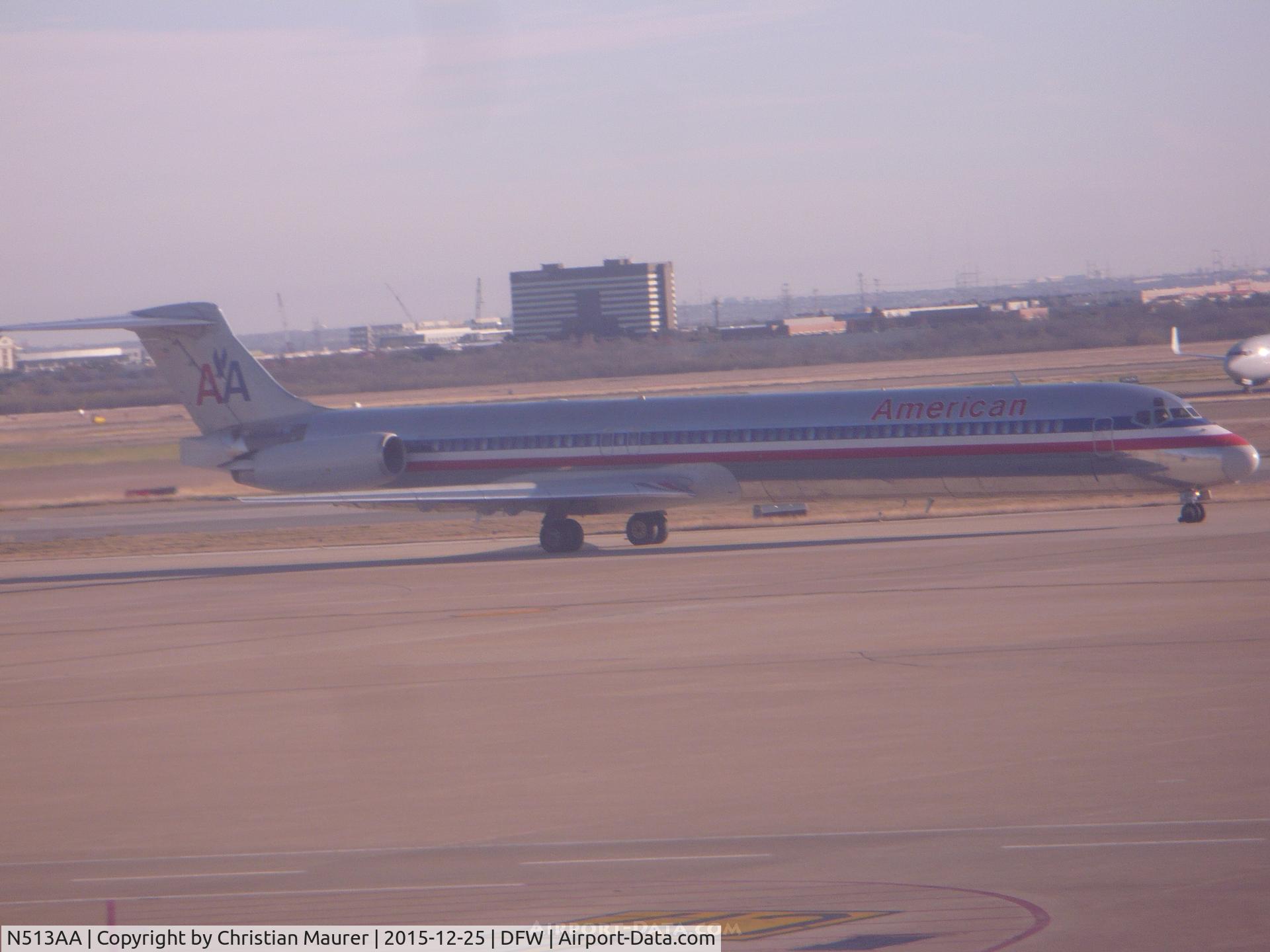 N513AA, 1990 McDonnell Douglas MD-82 (DC-9-82) C/N 49890, DC-9-82 513