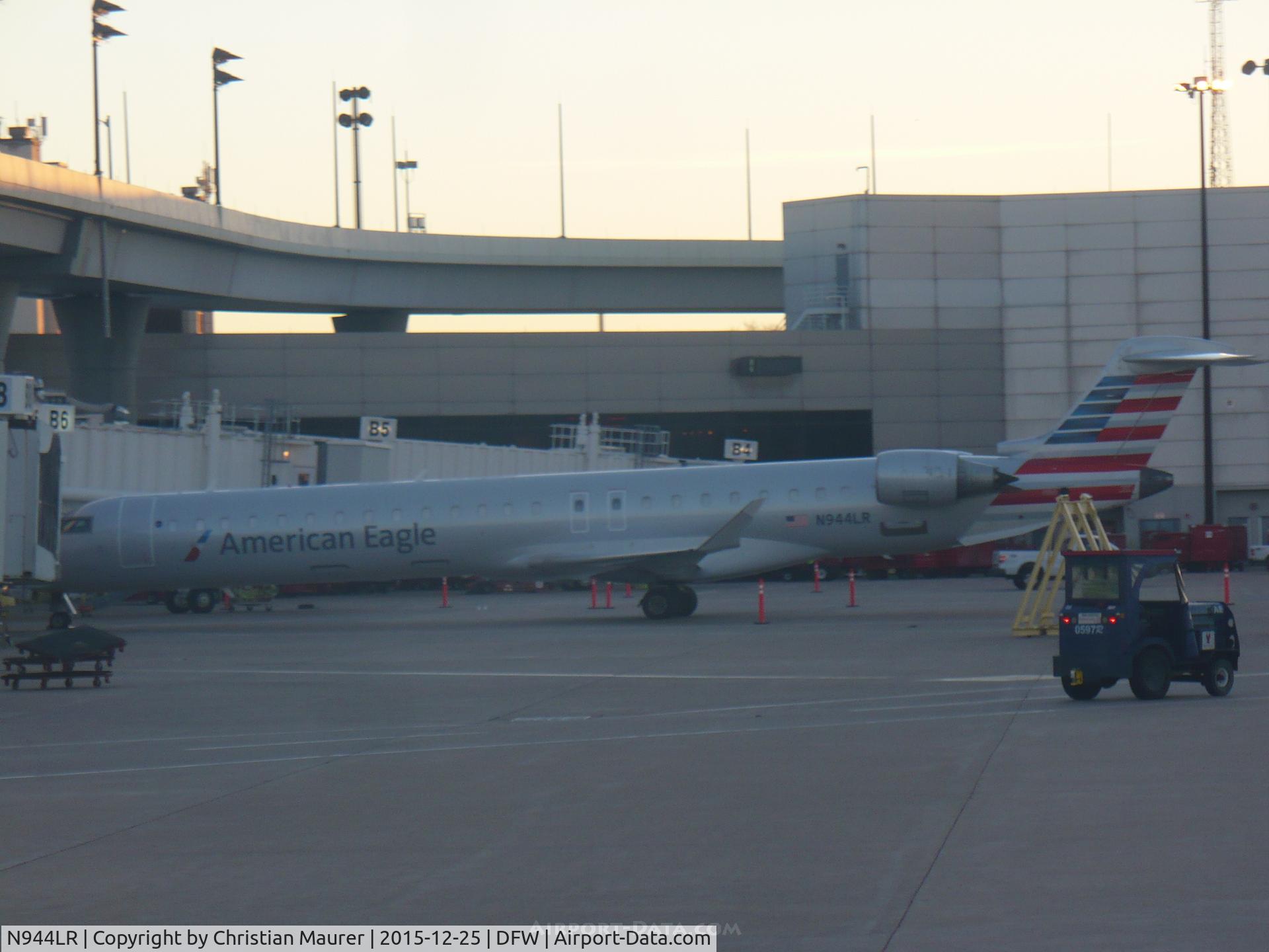 N944LR, 2006 Bombardier CRJ-900ER (CL-600-2D24) C/N 15075, CRJ-900
