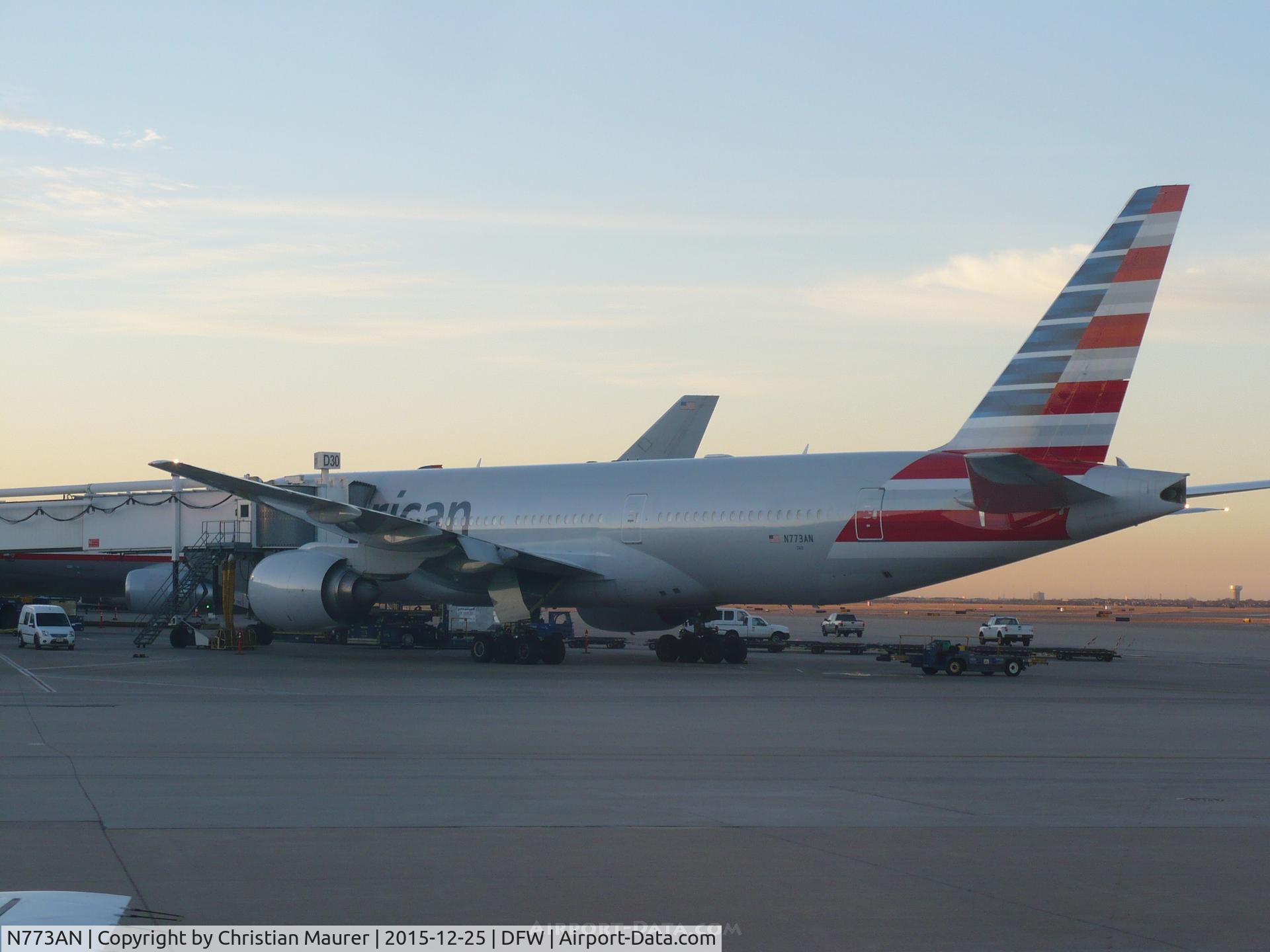 N773AN, 1999 Boeing 777-223 C/N 29583, 777-223