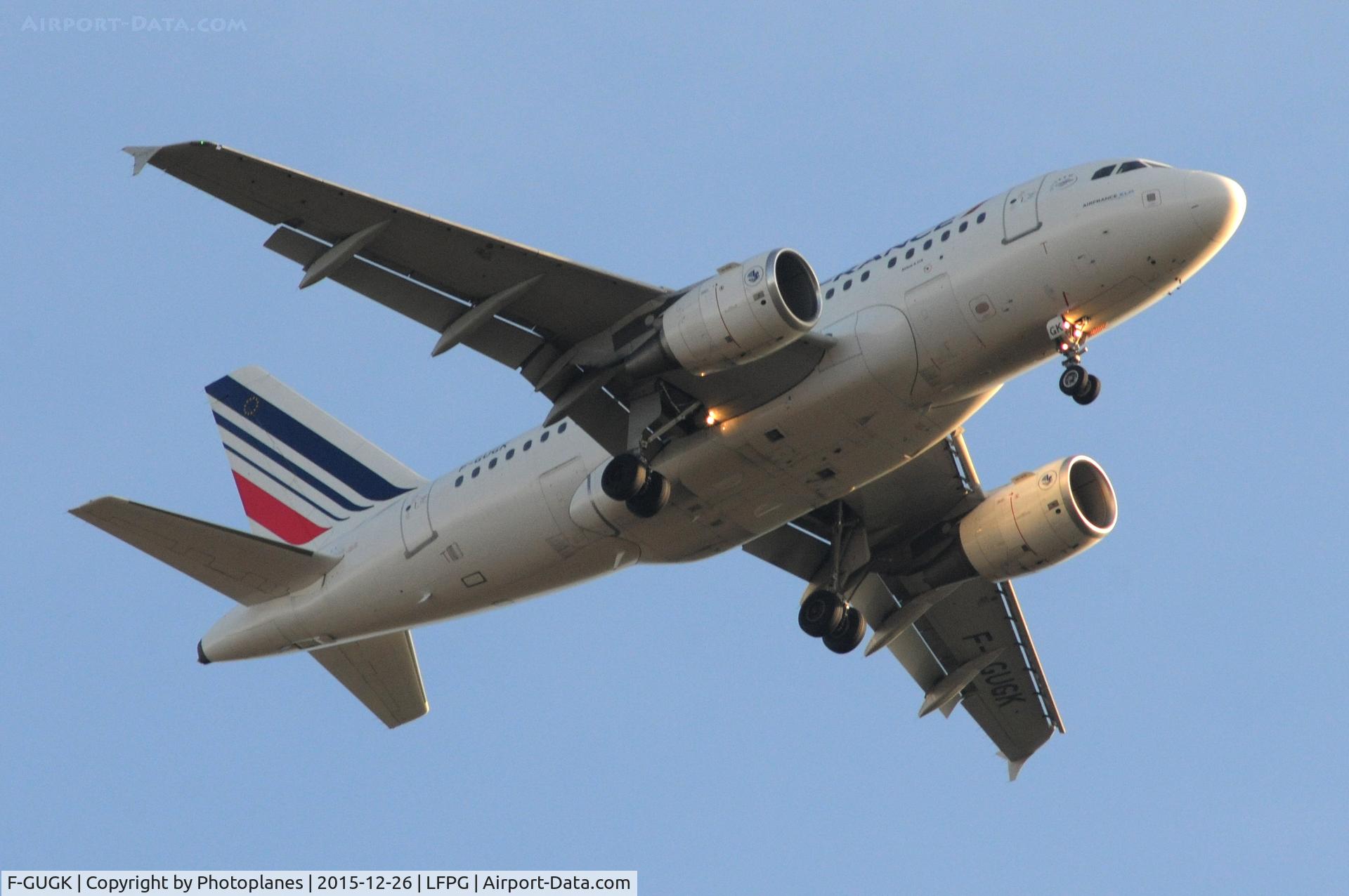 F-GUGK, 2005 Airbus A318-111 C/N 2601, Landing to cdg