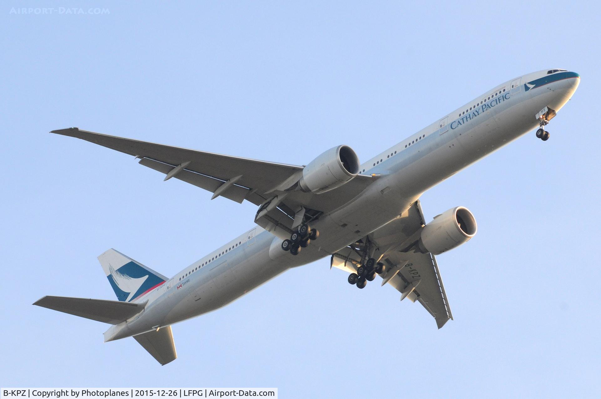 B-KPZ, 2012 Boeing 777-367/ER C/N 37900, Landing to cdg