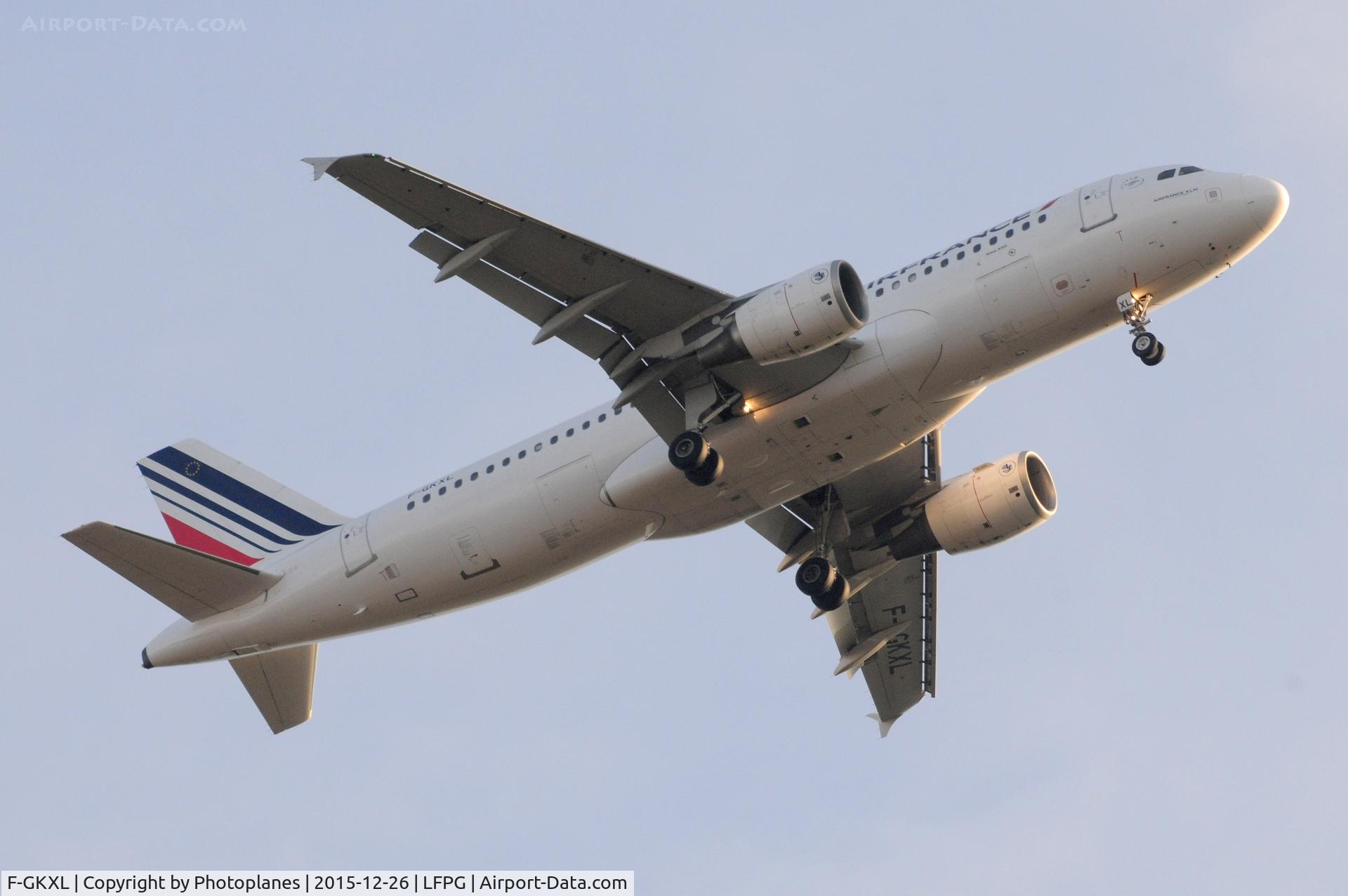 F-GKXL, 2006 Airbus A320-214 C/N 2705, Landing to cdg