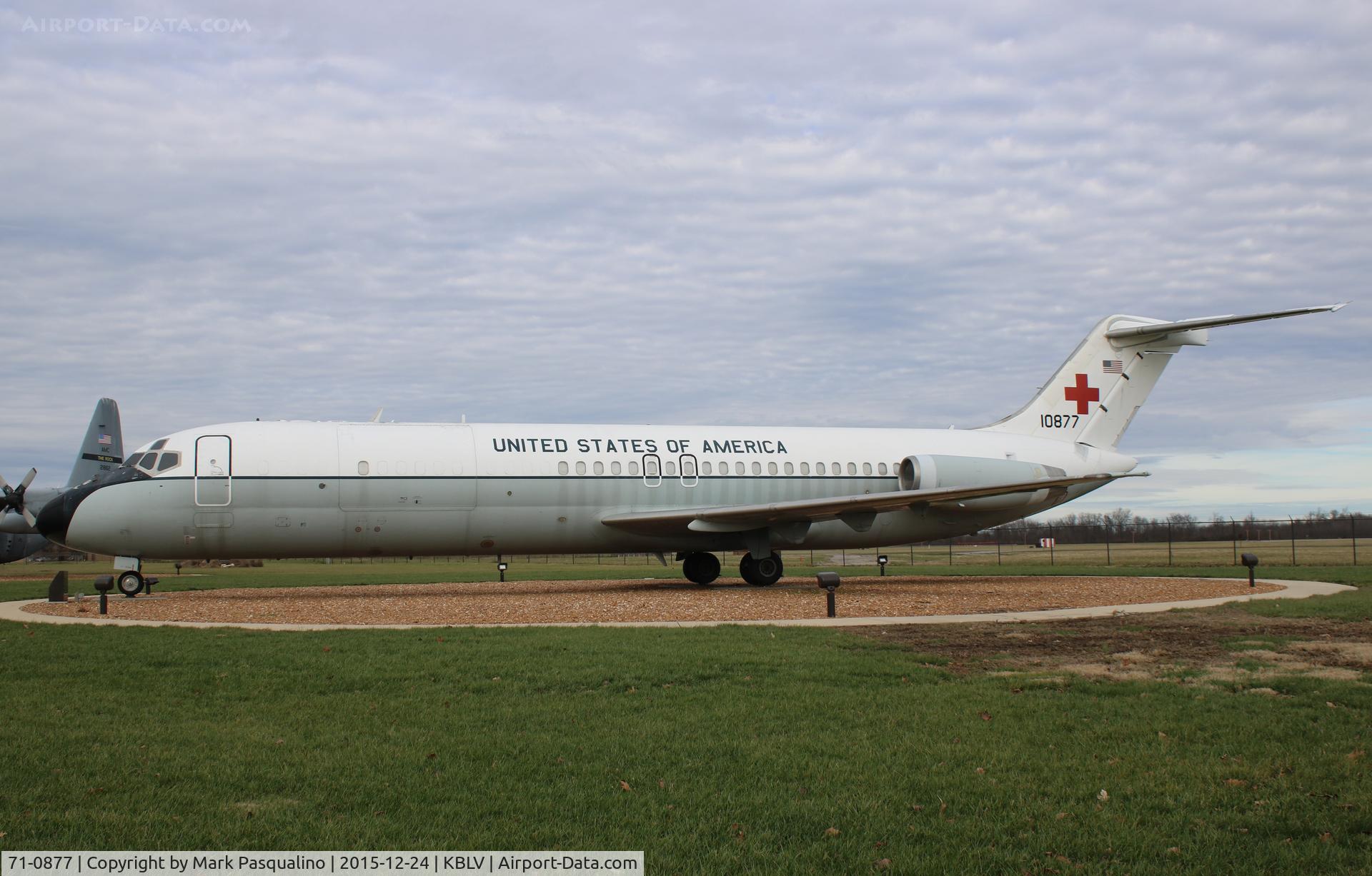 71-0877, 1972 McDonnell Douglas C-9A (DC-9-32) Nightingale C/N 47495, McDonnell Douglas C-9A