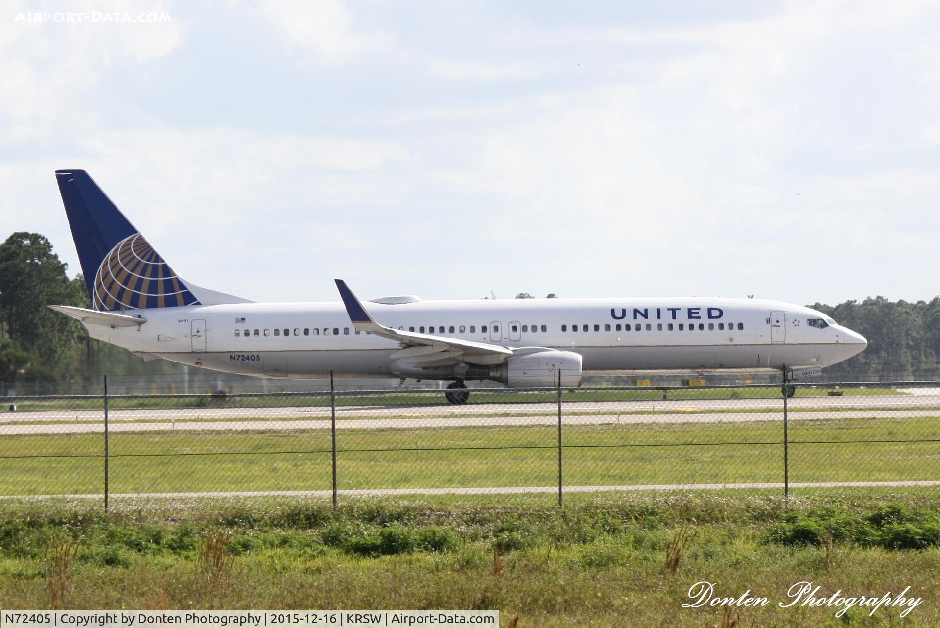 N72405, 2001 Boeing 737-924 C/N 30122, United Flight 437 (N72405) departs Southwest Florida International enroute to Chicago-O'Hare International Airport