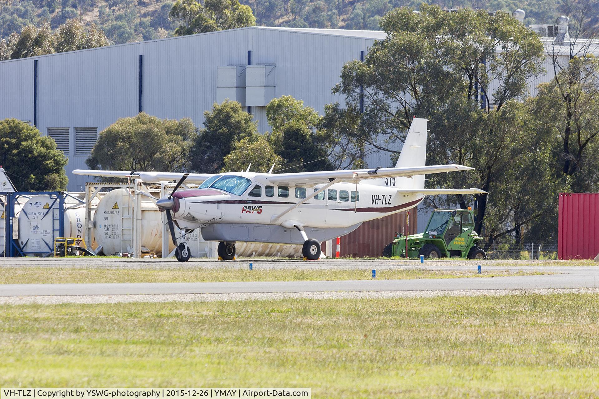 VH-TLZ, 1999 Cessna 208B Grand Caravan C/N 208B-0789, Pay's Helicopters (VH-TLZ) Cessna 208B Caravan, operated as Birddog 375, at Albury Airport.