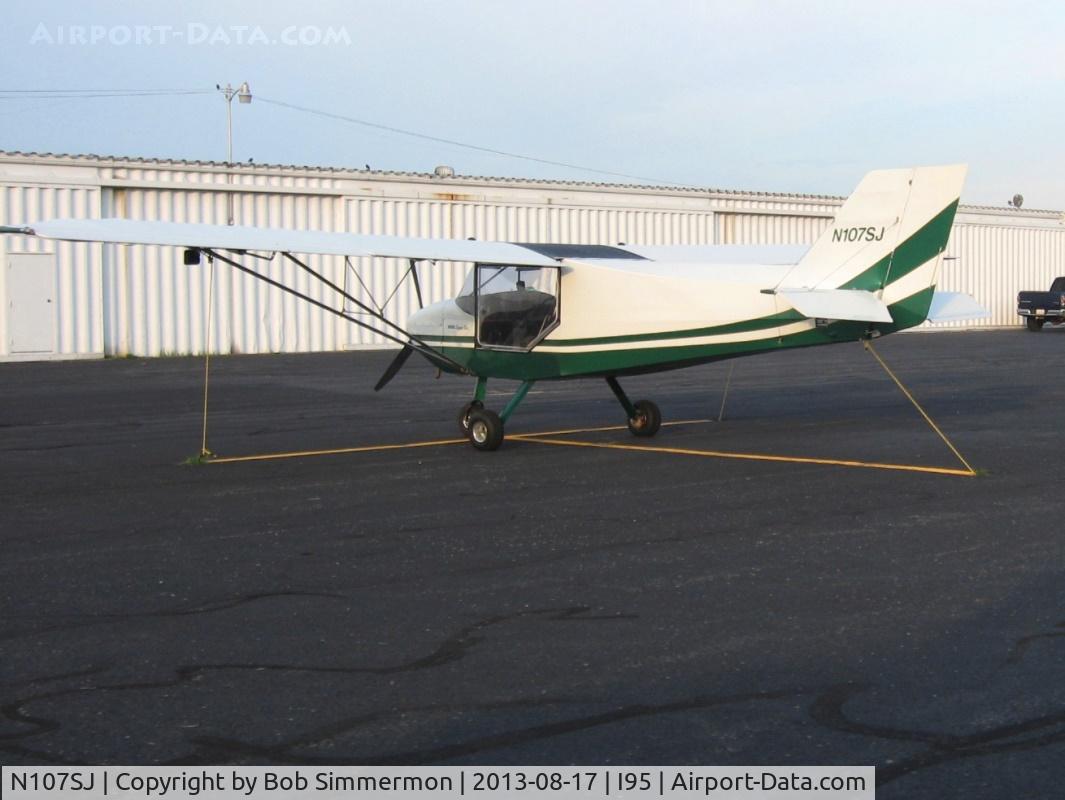 N107SJ, Rans S-6S Coyote II C/N 07041601, On the ramp at Kenton, Ohio