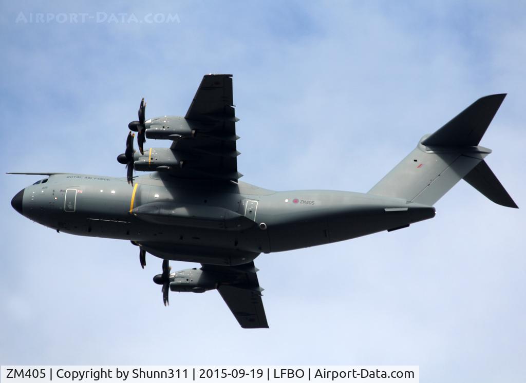 ZM405, 2015 Airbus A400M Atlas C.1 C/N 024, Climbing after take off from rwy 32R