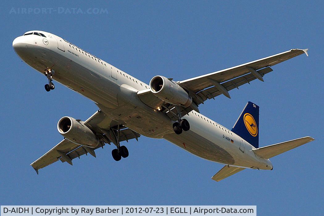D-AIDH, 2011 Airbus A321-231 C/N 4710, Airbus A321-231 [4710] (Lufthansa) Home~G 23/07/2012. On approach 27R.