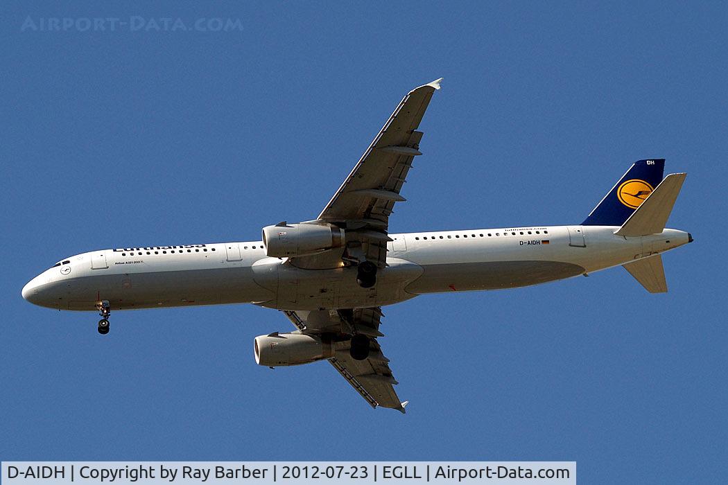 D-AIDH, 2011 Airbus A321-231 C/N 4710, Airbus A321-231 [4710] (Lufthansa) Home~G 23/07/2012. On approach 27R.