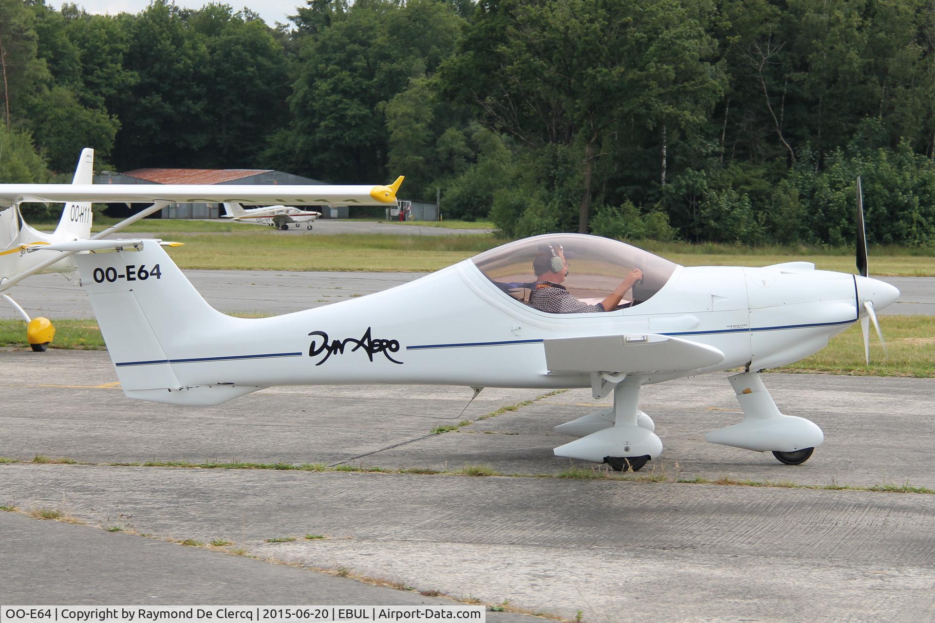 OO-E64, 2004 Dyn'Aero MCR UL Bambi C/N 282, Taxiing in at Ursel.