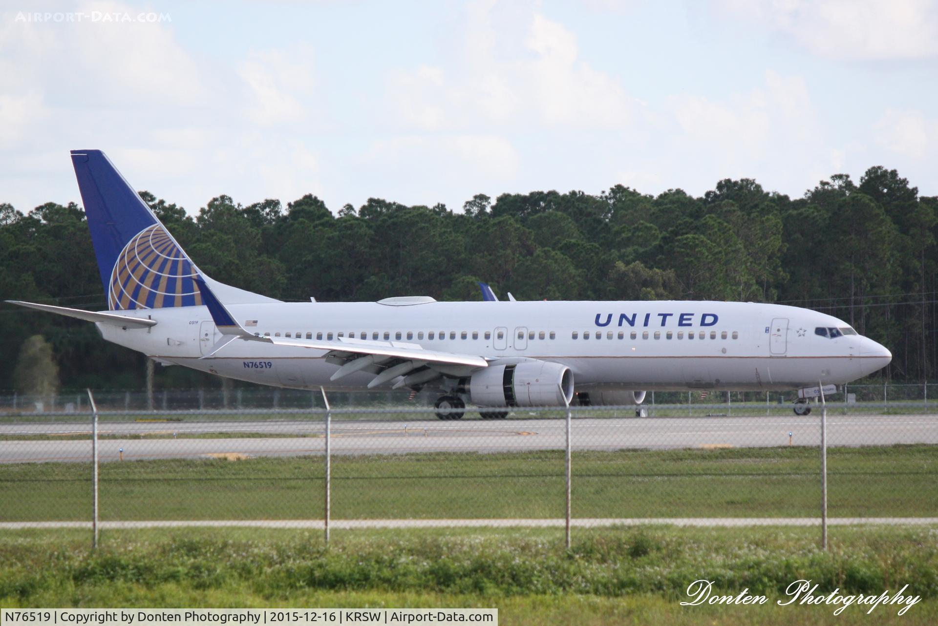 N76519, 2009 Boeing 737-824 C/N 30132, United Flight 174 (N76519) arrives at Southwest Florida International Airport following flight from Newark-Liberty International Airport