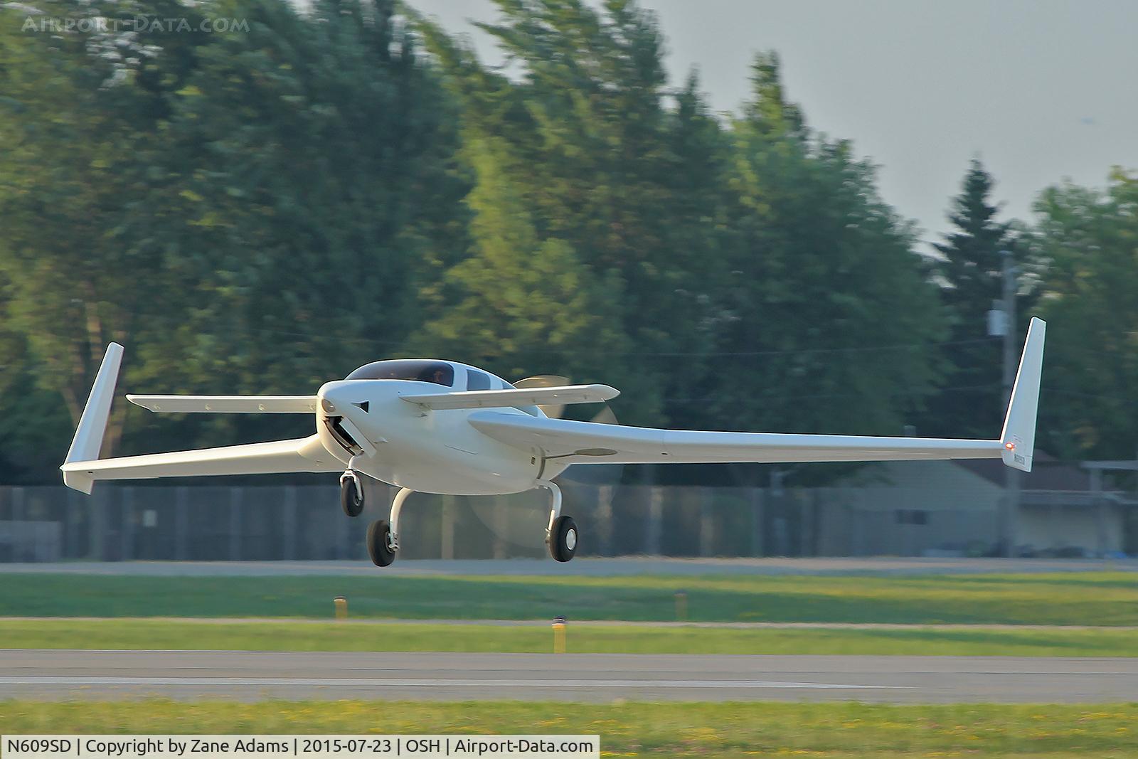 N609SD, 2003 Velocity Velocity XL RG C/N 3RX088, 2015 EAA AirVenture - Oshkosh, Wisconsin