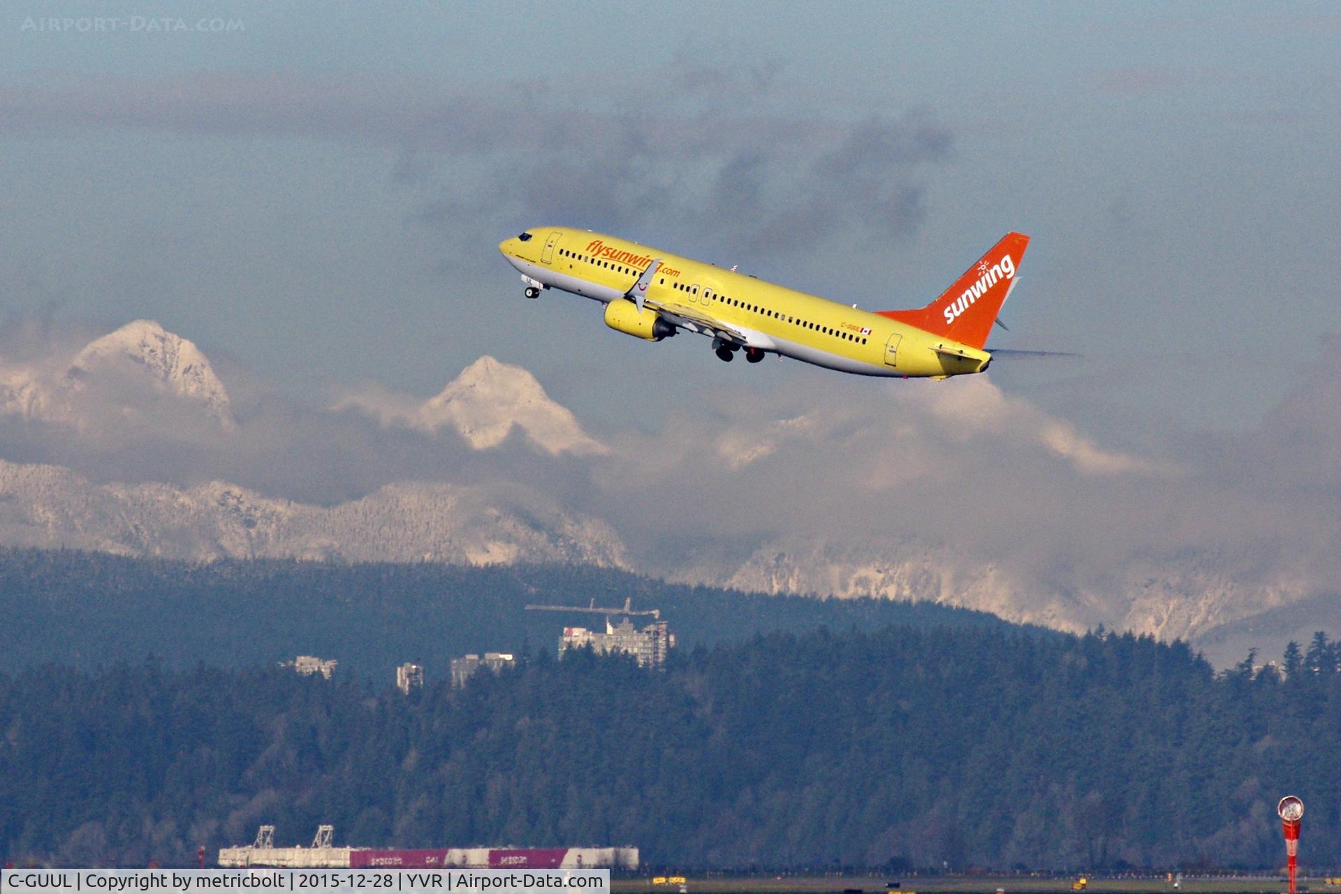 C-GUUL, 2011 Boeing 737-8K5 C/N 38820, SWG575 to YYJ