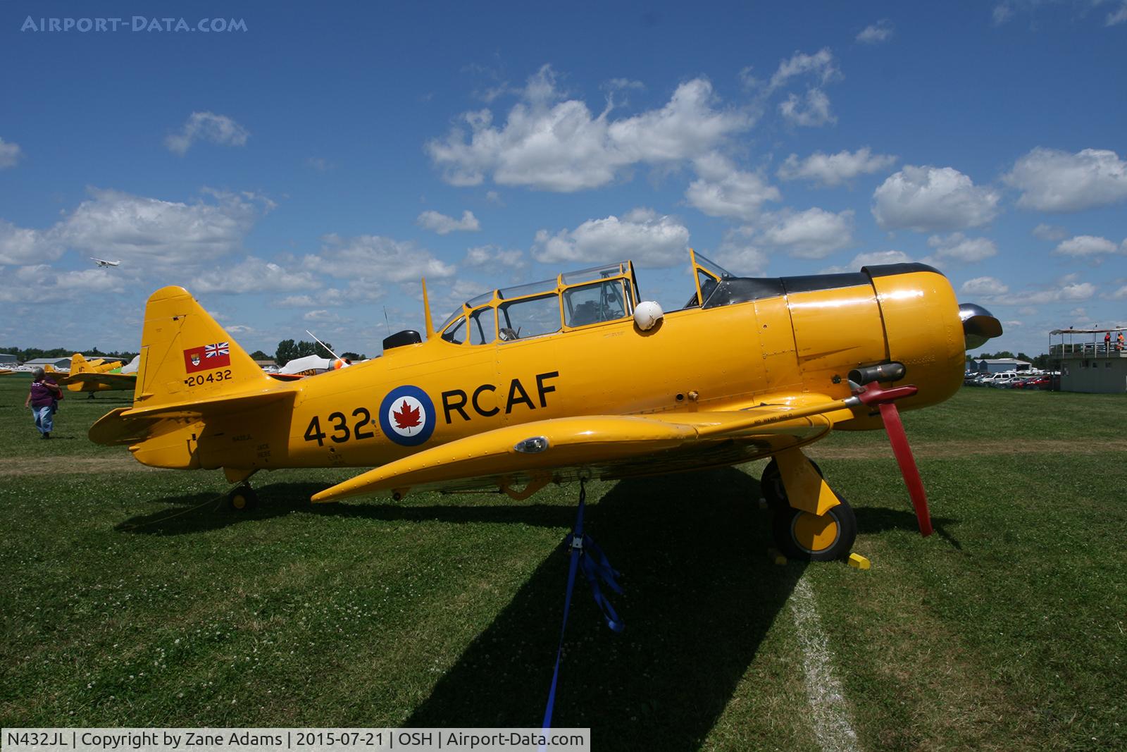 N432JL, Canadian Car & Foundry Harvard MK IV C/N CCF4-223, 2015 EAA AirVenture - Oshkosh, Wisconsin