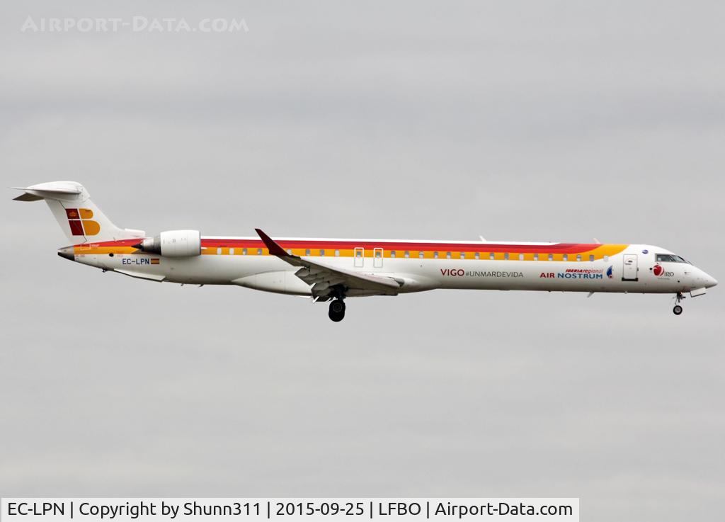 EC-LPN, 2012 Bombardier CRJ-1000ER NG (CL-600-2E25) C/N 19022, Landing rwy 32L... Additional 'Vigo' titles